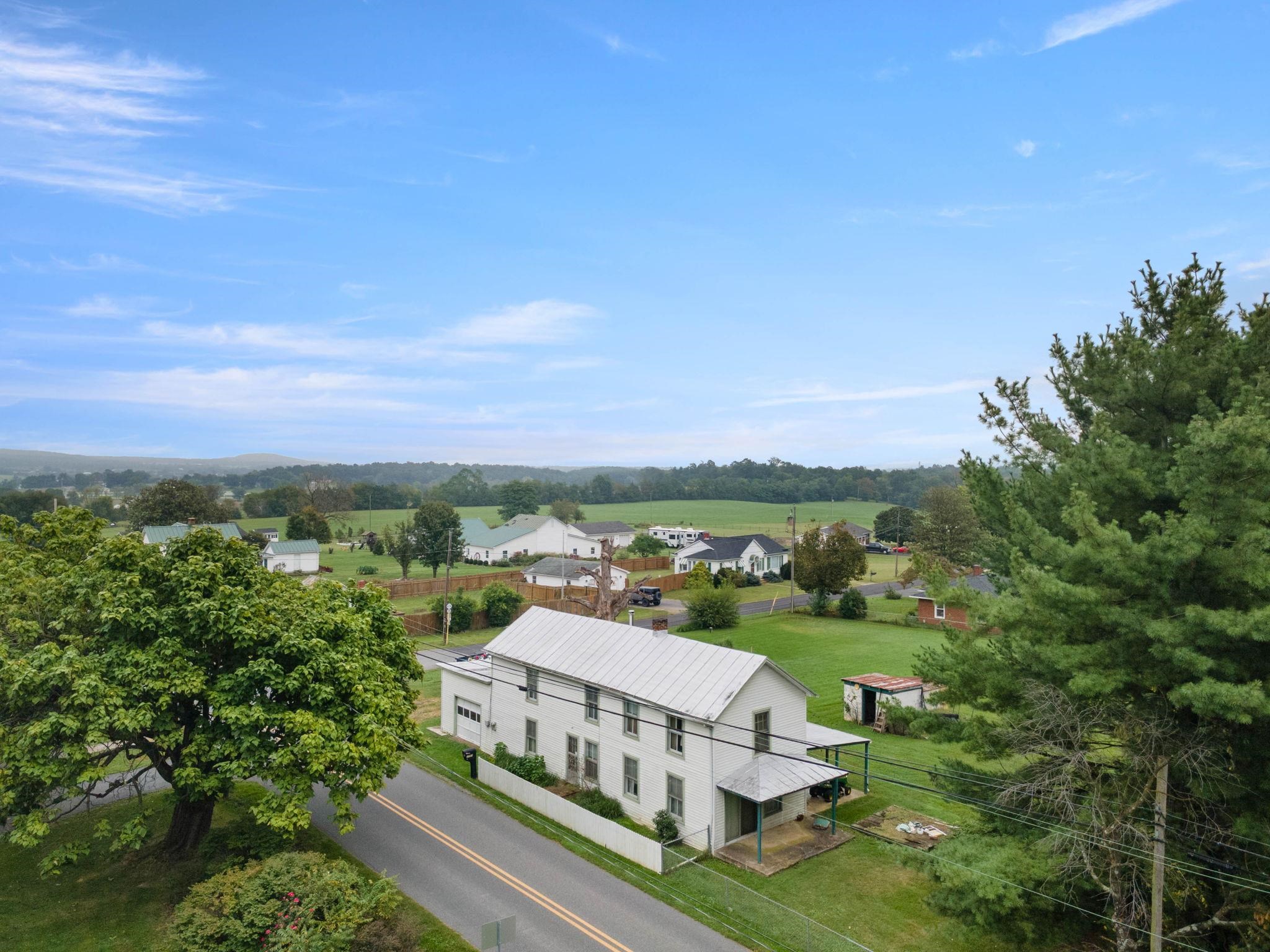 2905 PINEVILLE RD, MCGAHEYSVILLE, Virginia 22840, 3 Bedrooms Bedrooms, ,1 BathroomBathrooms,Residential,2905 PINEVILLE RD,682225 MLS # 682225 2905 PINEVILLE RD, MCGAHEYSVILLE, Virginia 22840, 3 Bedrooms Bedrooms, ,1 BathroomBathrooms,Residential,2905 PINEVILLE RD,682225 MLS # 682225