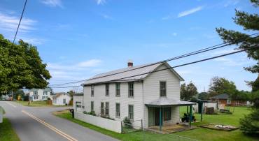 2905 PINEVILLE RD, MCGAHEYSVILLE, Virginia 22840, 3 Bedrooms Bedrooms, ,1 BathroomBathrooms,Residential,2905 PINEVILLE RD,682225 MLS # 682225