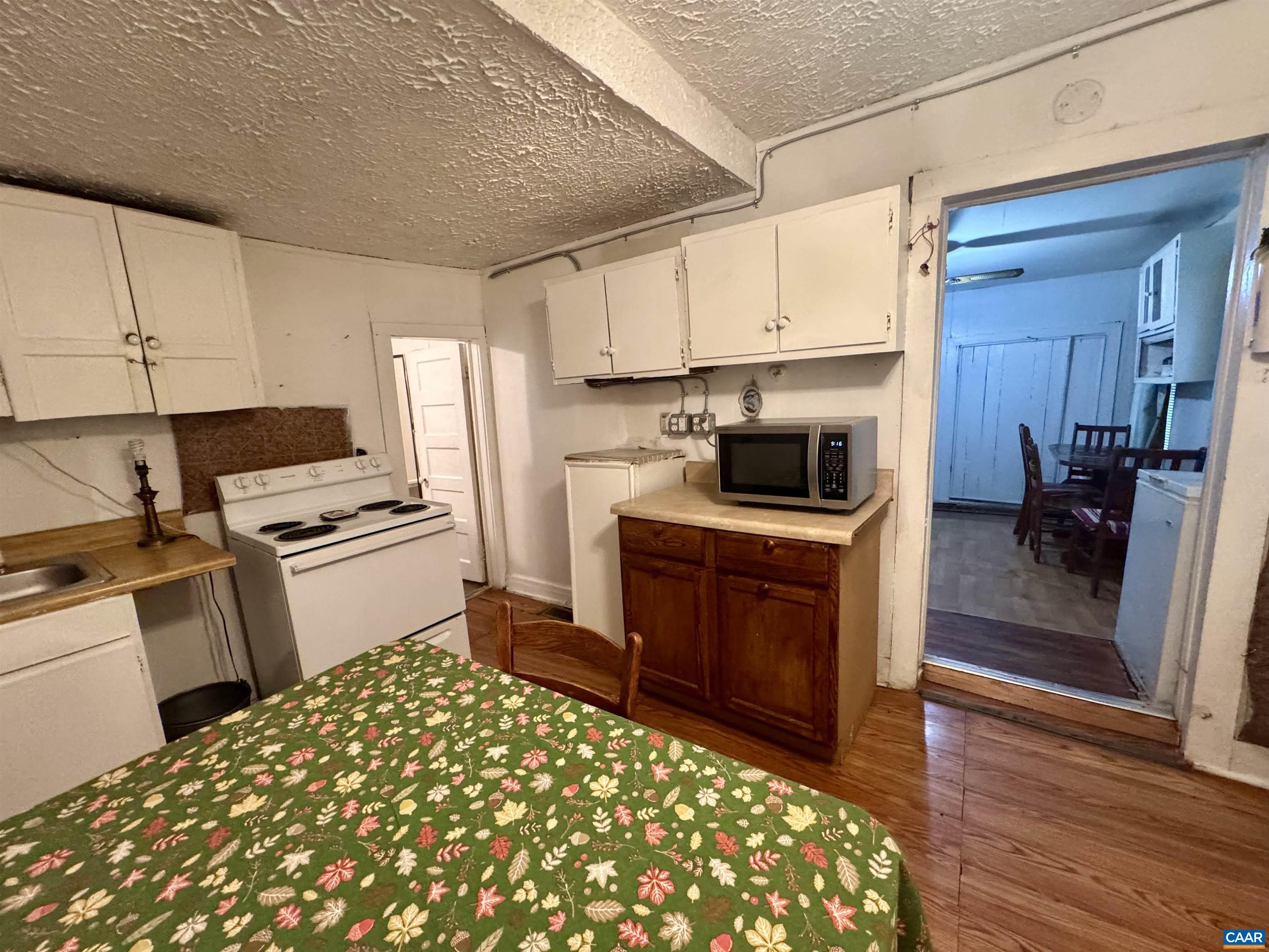 1311 JACKSON ST, STAUNTON, Virginia 24401, 3 Bedrooms Bedrooms, ,1 BathroomBathrooms,Residential,1311 JACKSON ST,682228 MLS # 682228 1311 JACKSON ST, STAUNTON, Virginia 24401, 3 Bedrooms Bedrooms, ,1 BathroomBathrooms,Residential,1311 JACKSON ST,682228 MLS # 682228