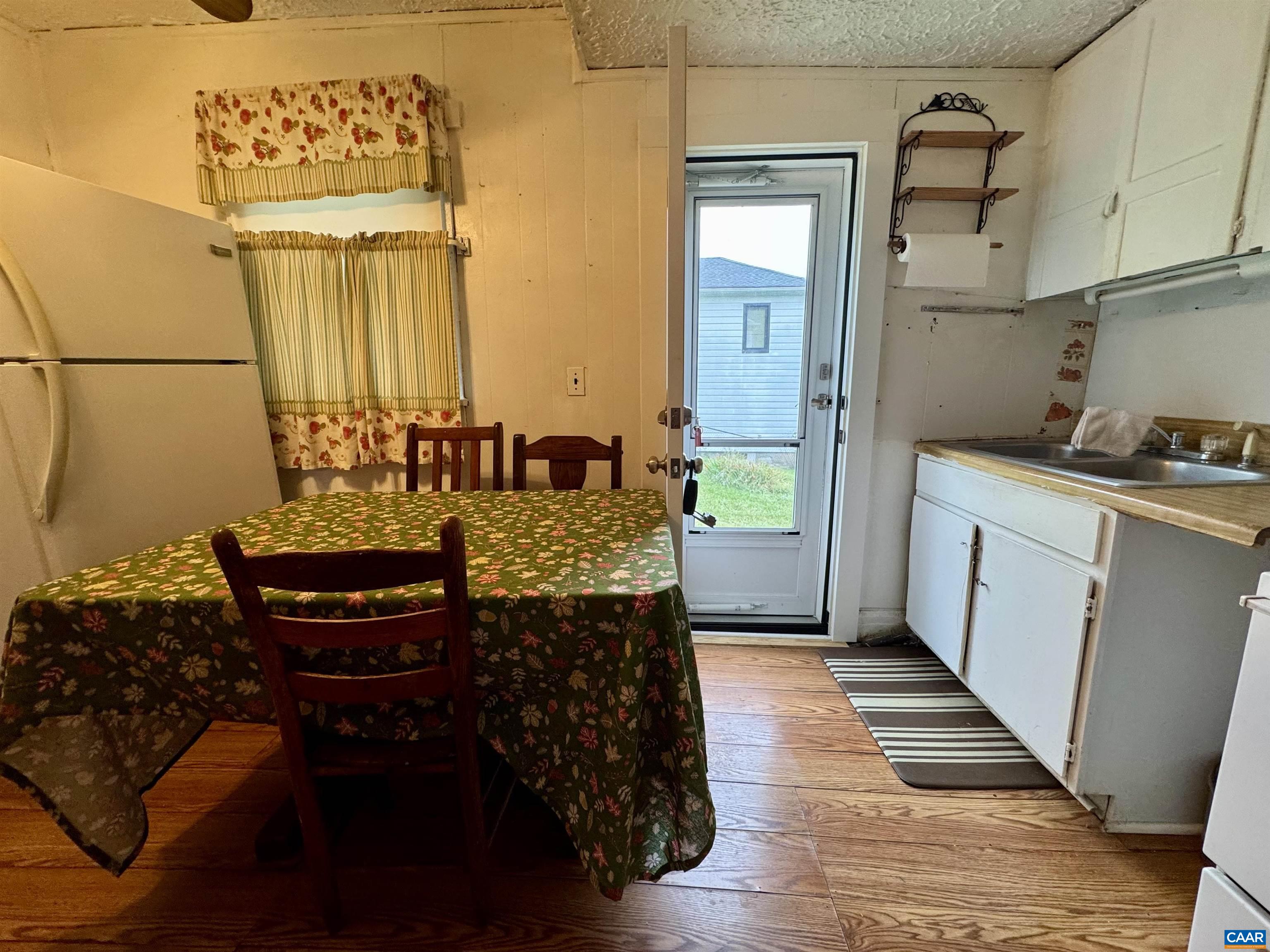 1311 JACKSON ST, STAUNTON, Virginia 24401, 3 Bedrooms Bedrooms, ,1 BathroomBathrooms,Residential,1311 JACKSON ST,682228 MLS # 682228 1311 JACKSON ST, STAUNTON, Virginia 24401, 3 Bedrooms Bedrooms, ,1 BathroomBathrooms,Residential,1311 JACKSON ST,682228 MLS # 682228