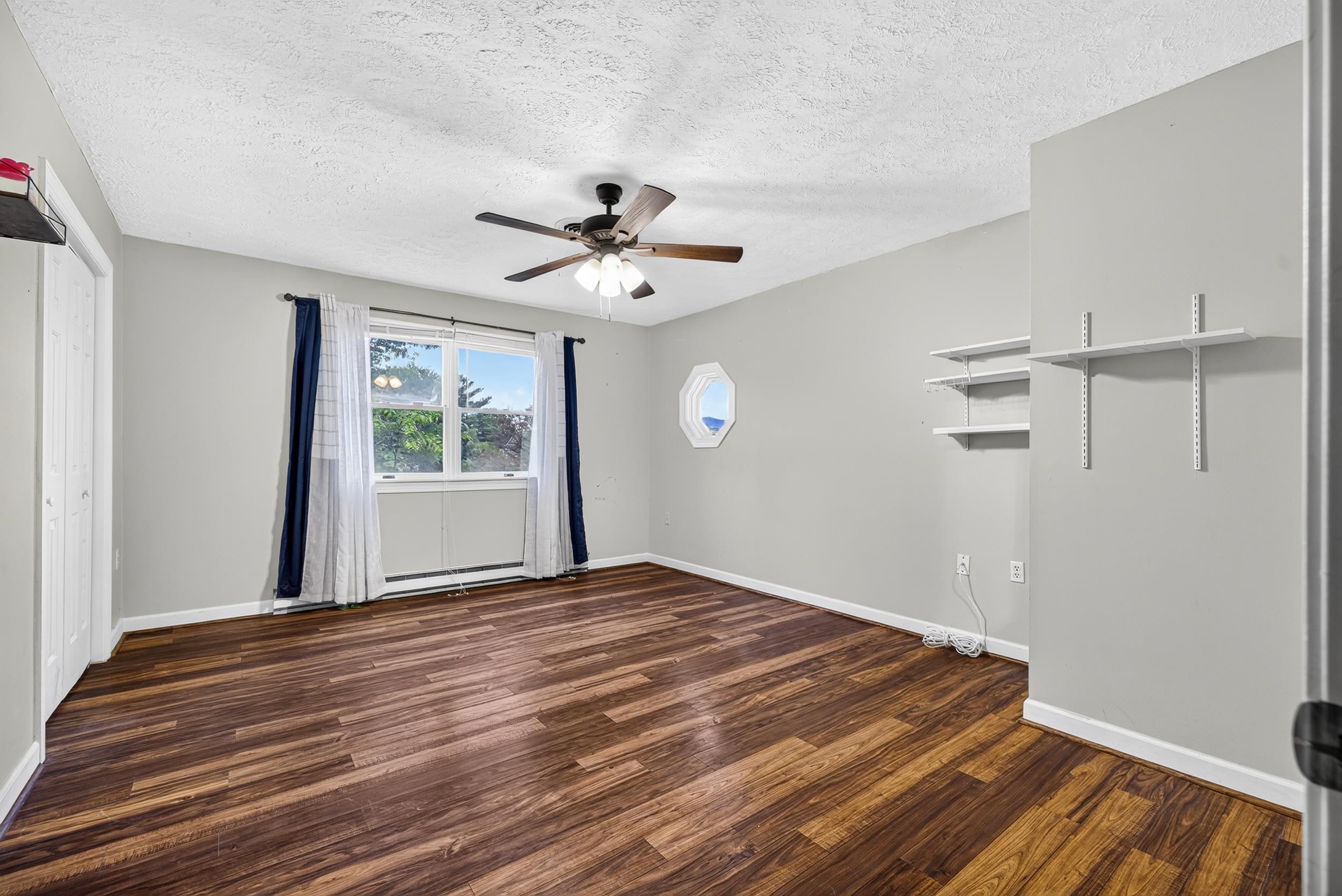 116 DENBROOK LN, LURAY, Virginia 22835, 3 Bedrooms Bedrooms, ,2 BathroomsBathrooms,Residential,116 DENBROOK LN,681726 MLS # 681726 116 DENBROOK LN, LURAY, Virginia 22835, 3 Bedrooms Bedrooms, ,2 BathroomsBathrooms,Residential,116 DENBROOK LN,681726 MLS # 681726