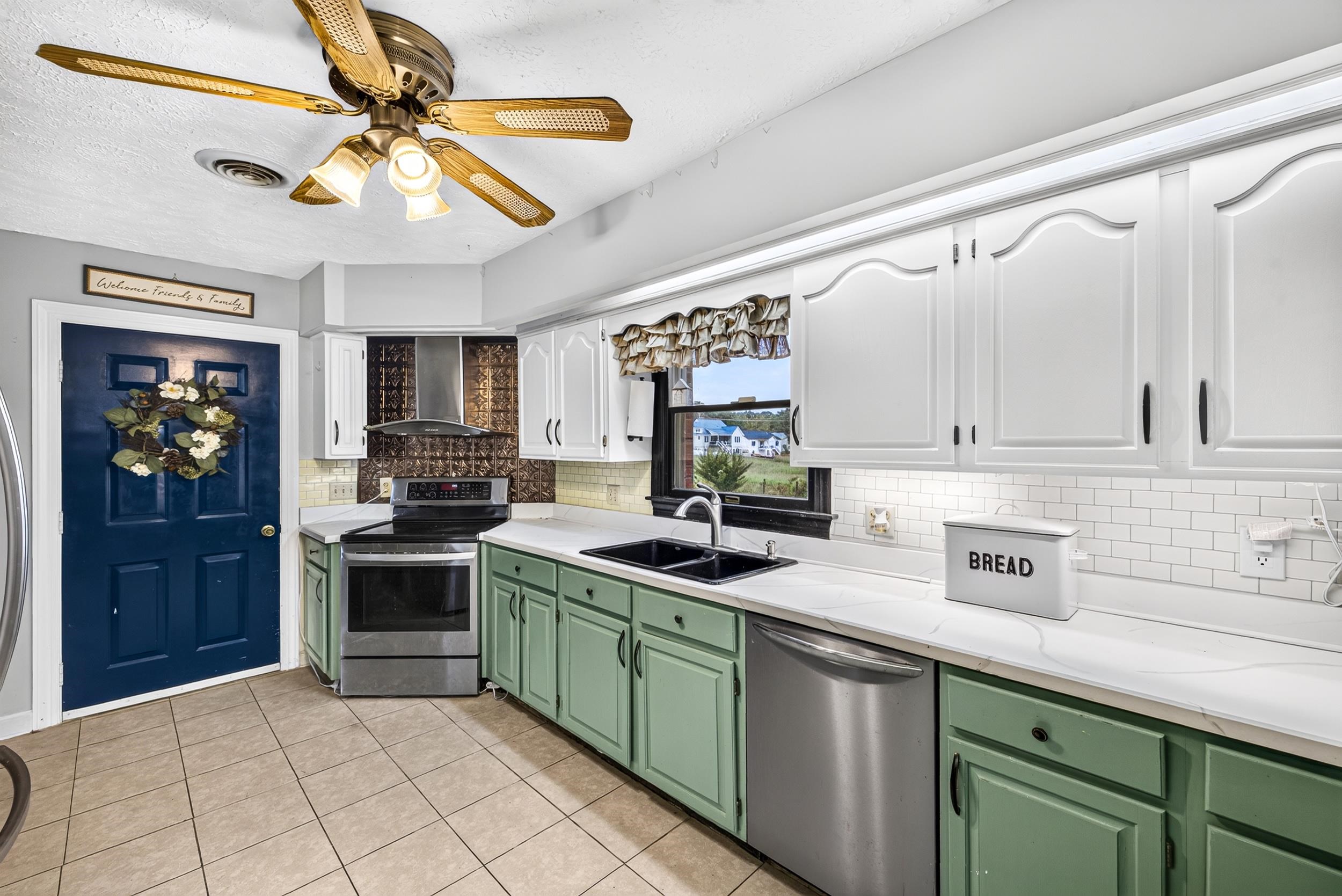 116 DENBROOK LN, LURAY, Virginia 22835, 3 Bedrooms Bedrooms, ,2 BathroomsBathrooms,Residential,116 DENBROOK LN,681726 MLS # 681726 116 DENBROOK LN, LURAY, Virginia 22835, 3 Bedrooms Bedrooms, ,2 BathroomsBathrooms,Residential,116 DENBROOK LN,681726 MLS # 681726