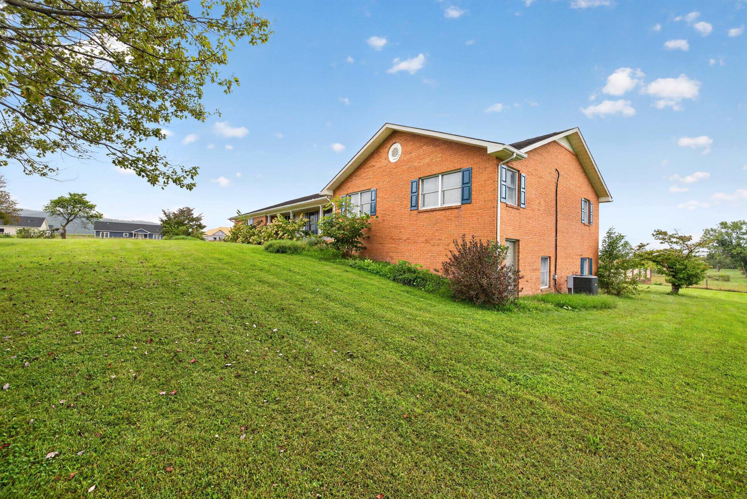 116 DENBROOK LN, LURAY, Virginia 22835, 3 Bedrooms Bedrooms, ,2 BathroomsBathrooms,Residential,116 DENBROOK LN,681726 MLS # 681726 116 DENBROOK LN, LURAY, Virginia 22835, 3 Bedrooms Bedrooms, ,2 BathroomsBathrooms,Residential,116 DENBROOK LN,681726 MLS # 681726