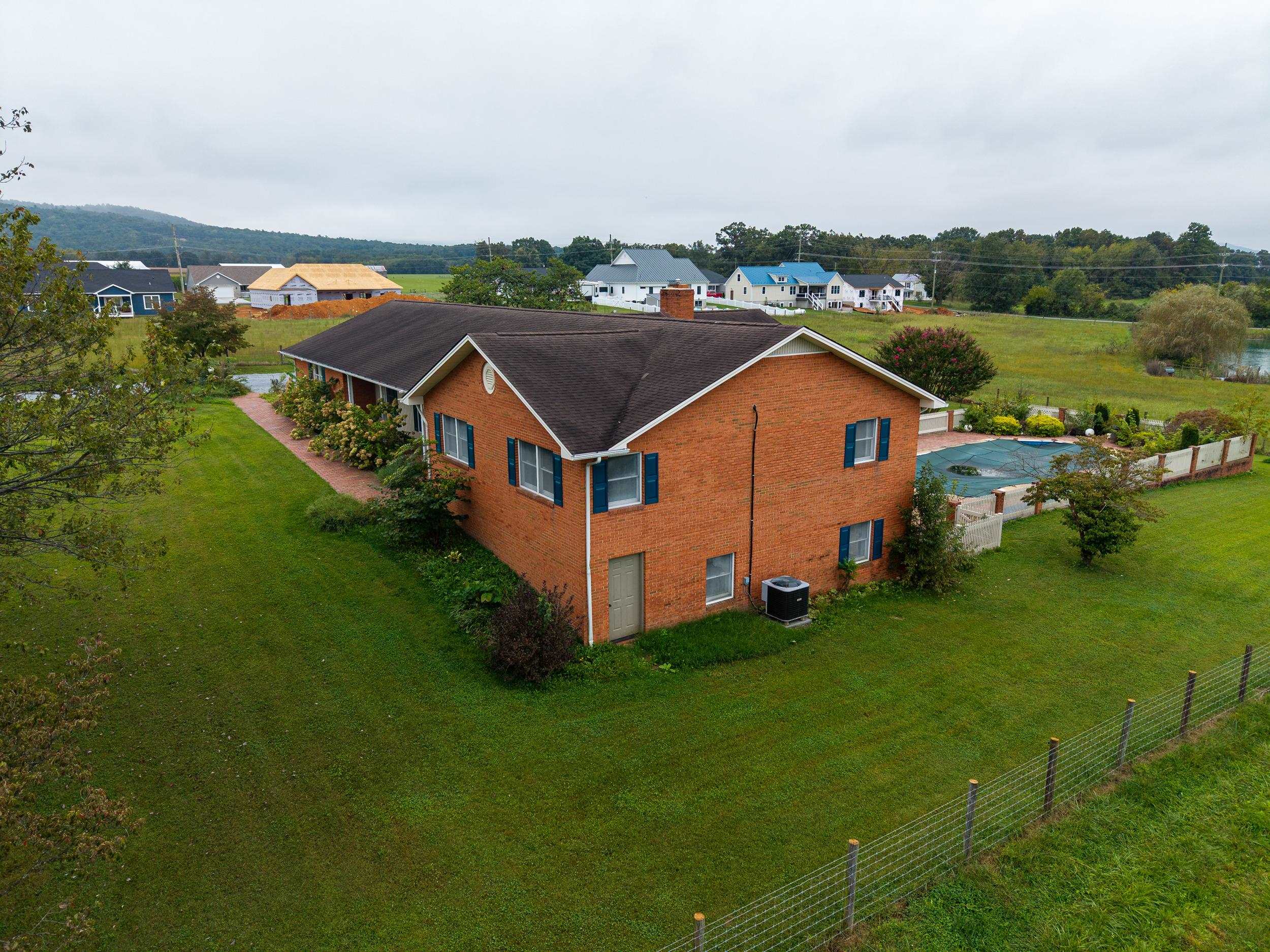 116 DENBROOK LN, LURAY, Virginia 22835, 3 Bedrooms Bedrooms, ,2 BathroomsBathrooms,Residential,116 DENBROOK LN,681726 MLS # 681726 116 DENBROOK LN, LURAY, Virginia 22835, 3 Bedrooms Bedrooms, ,2 BathroomsBathrooms,Residential,116 DENBROOK LN,681726 MLS # 681726