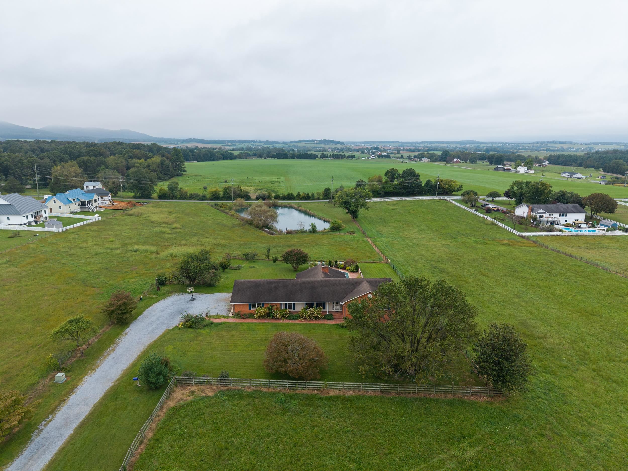 116 DENBROOK LN, LURAY, Virginia 22835, 3 Bedrooms Bedrooms, ,2 BathroomsBathrooms,Residential,116 DENBROOK LN,681726 MLS # 681726 116 DENBROOK LN, LURAY, Virginia 22835, 3 Bedrooms Bedrooms, ,2 BathroomsBathrooms,Residential,116 DENBROOK LN,681726 MLS # 681726