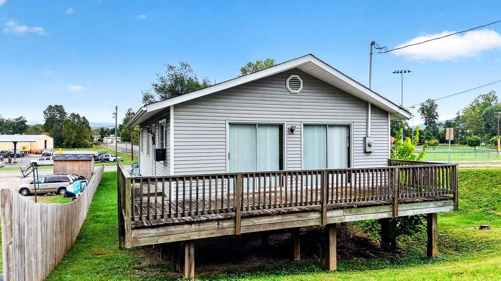 848 FAIRFAX AVE, WAYNESBORO, Virginia 22980, 3 Bedrooms Bedrooms, ,1 BathroomBathrooms,Residential,848 FAIRFAX AVE,682232 MLS # 682232 848 FAIRFAX AVE, WAYNESBORO, Virginia 22980, 3 Bedrooms Bedrooms, ,1 BathroomBathrooms,Residential,848 FAIRFAX AVE,682232 MLS # 682232