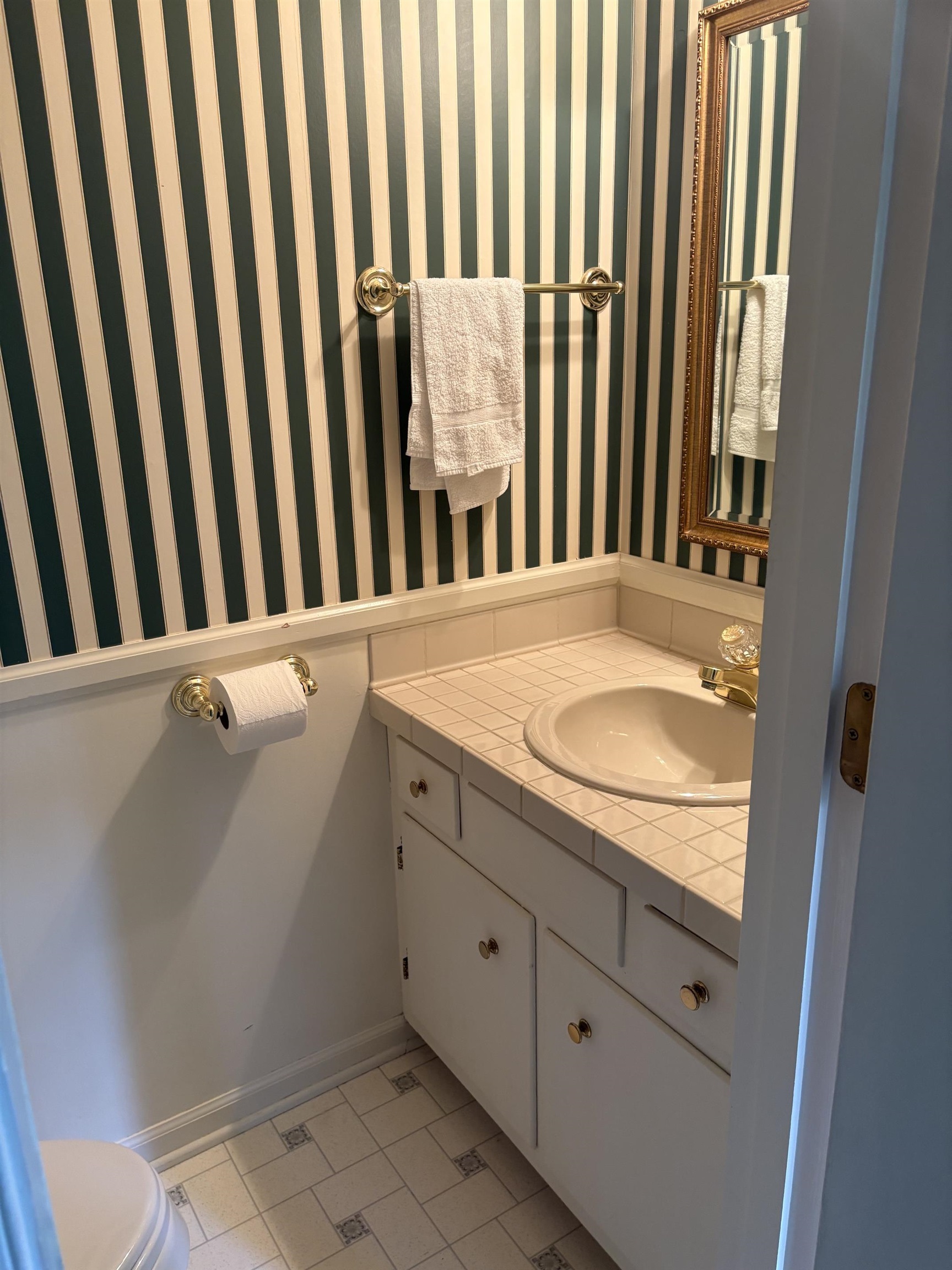 1249 NOVA DR, WAYNESBORO, Virginia 22980, 4 Bedrooms Bedrooms, ,2 BathroomsBathrooms,Residential,Golf Course Treasure,1249 NOVA DR,682241 MLS # 682241 1249 NOVA DR, WAYNESBORO, Virginia 22980, 4 Bedrooms Bedrooms, ,2 BathroomsBathrooms,Residential,Golf Course Treasure,1249 NOVA DR,682241 MLS # 682241
