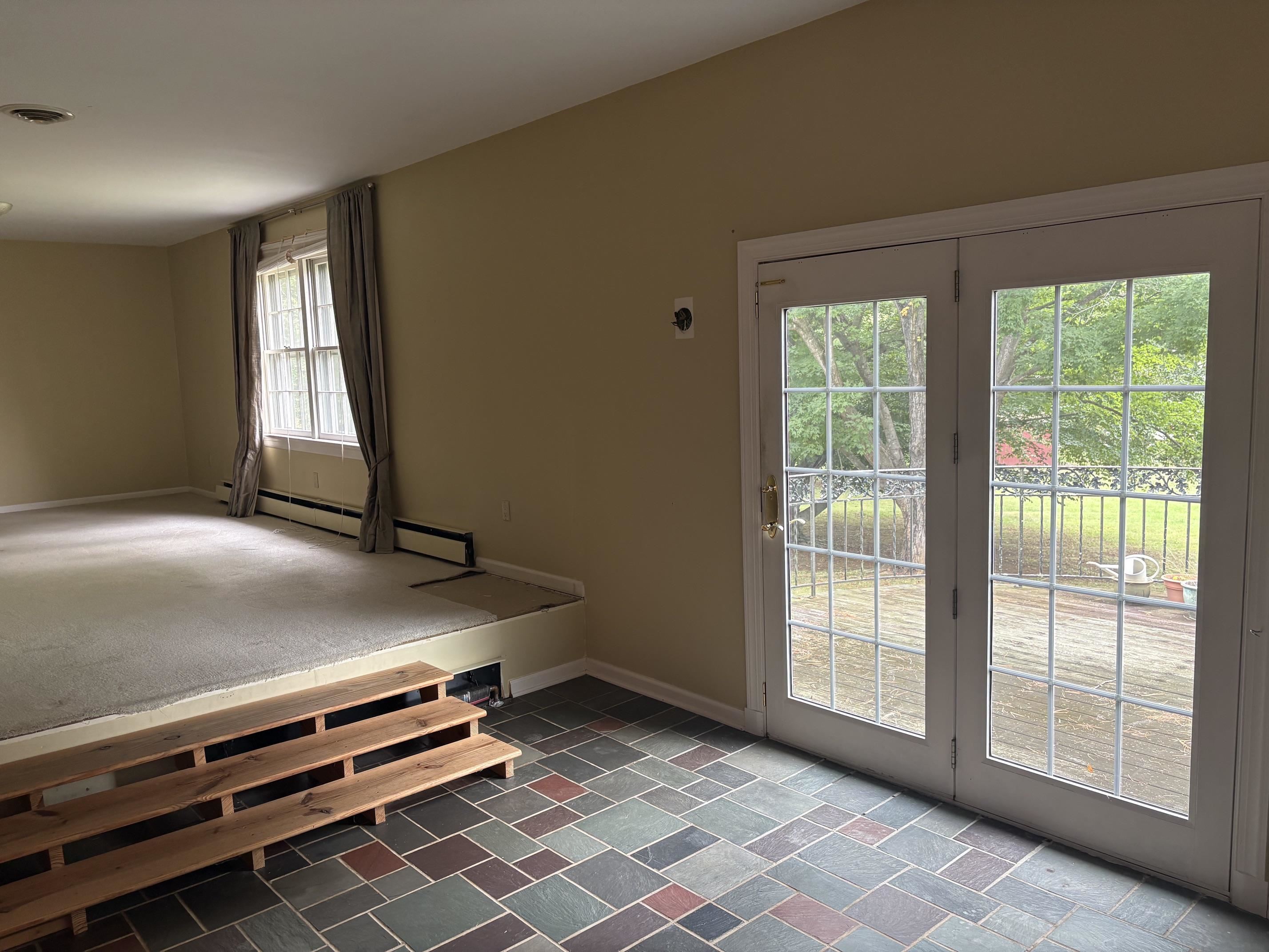 1249 NOVA DR, WAYNESBORO, Virginia 22980, 4 Bedrooms Bedrooms, ,2 BathroomsBathrooms,Residential,Golf Course Treasure,1249 NOVA DR,682241 MLS # 682241 1249 NOVA DR, WAYNESBORO, Virginia 22980, 4 Bedrooms Bedrooms, ,2 BathroomsBathrooms,Residential,Golf Course Treasure,1249 NOVA DR,682241 MLS # 682241