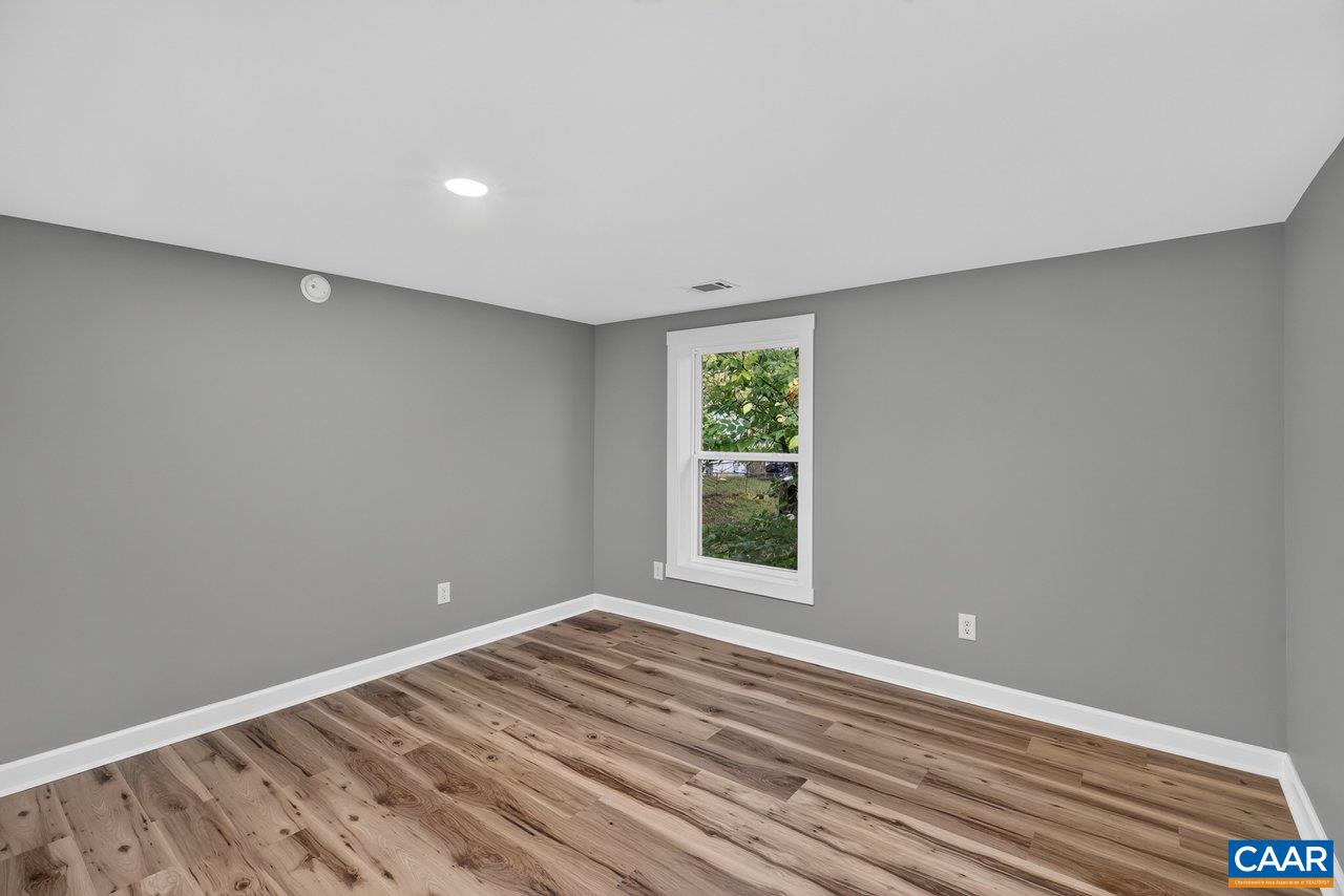 427 MONTGOMERY AVE, STAUNTON, Virginia 24401, 3 Bedrooms Bedrooms, ,2 BathroomsBathrooms,Residential,427 MONTGOMERY AVE,682244 MLS # 682244 427 MONTGOMERY AVE, STAUNTON, Virginia 24401, 3 Bedrooms Bedrooms, ,2 BathroomsBathrooms,Residential,427 MONTGOMERY AVE,682244 MLS # 682244