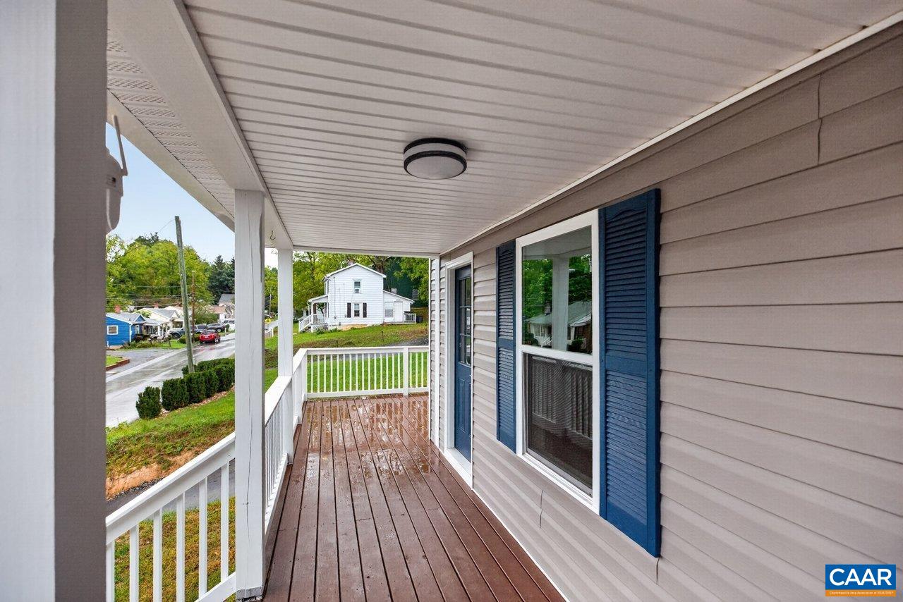 427 MONTGOMERY AVE, STAUNTON, Virginia 24401, 3 Bedrooms Bedrooms, ,2 BathroomsBathrooms,Residential,427 MONTGOMERY AVE,682244 MLS # 682244 427 MONTGOMERY AVE, STAUNTON, Virginia 24401, 3 Bedrooms Bedrooms, ,2 BathroomsBathrooms,Residential,427 MONTGOMERY AVE,682244 MLS # 682244