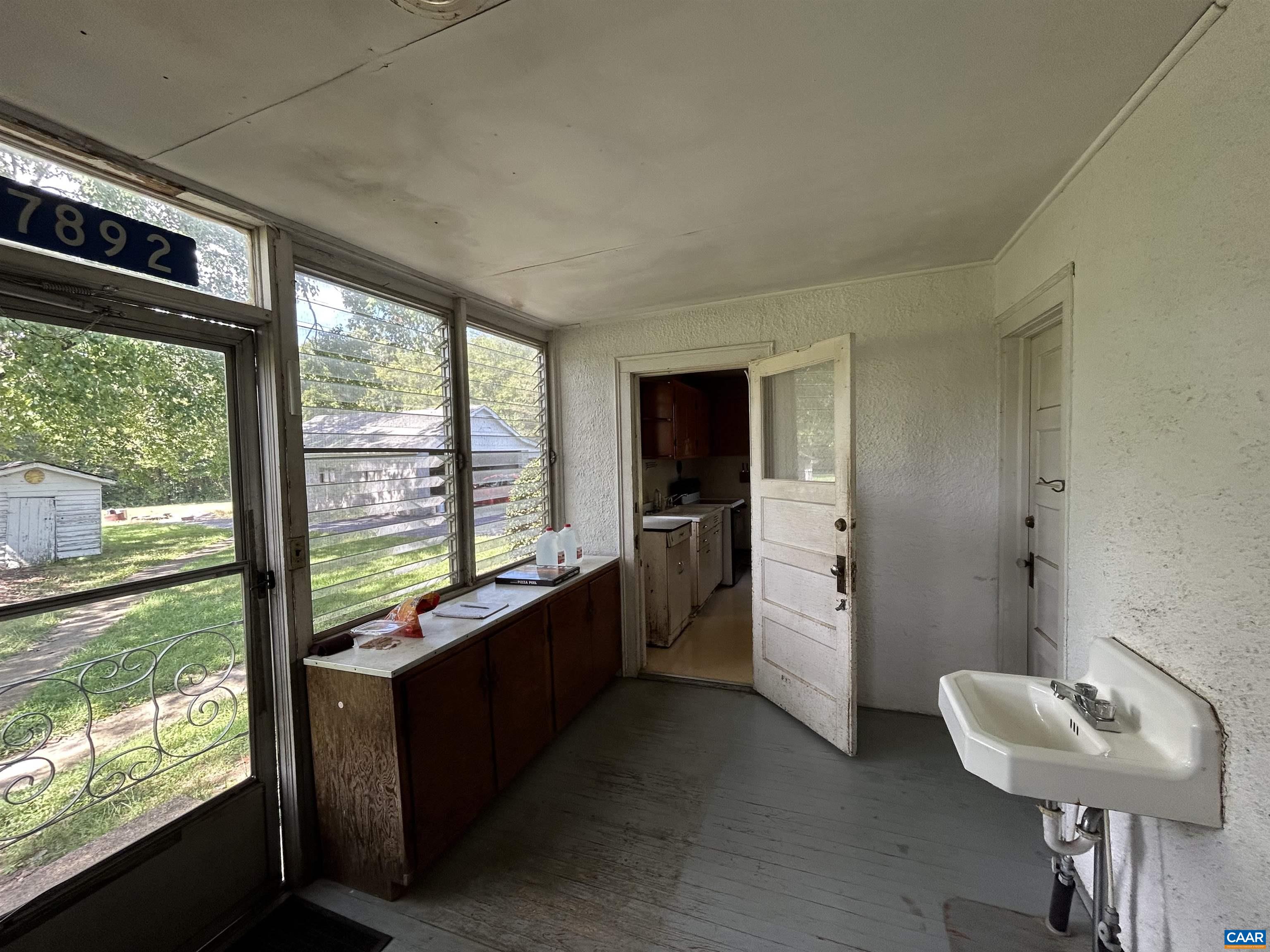 7892 BLENHEIM RD, SCOTTSVILLE, Virginia 24590, 3 Bedrooms Bedrooms, ,2 BathroomsBathrooms,Residential,7892 BLENHEIM RD,682247 MLS # 682247 7892 BLENHEIM RD, SCOTTSVILLE, Virginia 24590, 3 Bedrooms Bedrooms, ,2 BathroomsBathrooms,Residential,7892 BLENHEIM RD,682247 MLS # 682247