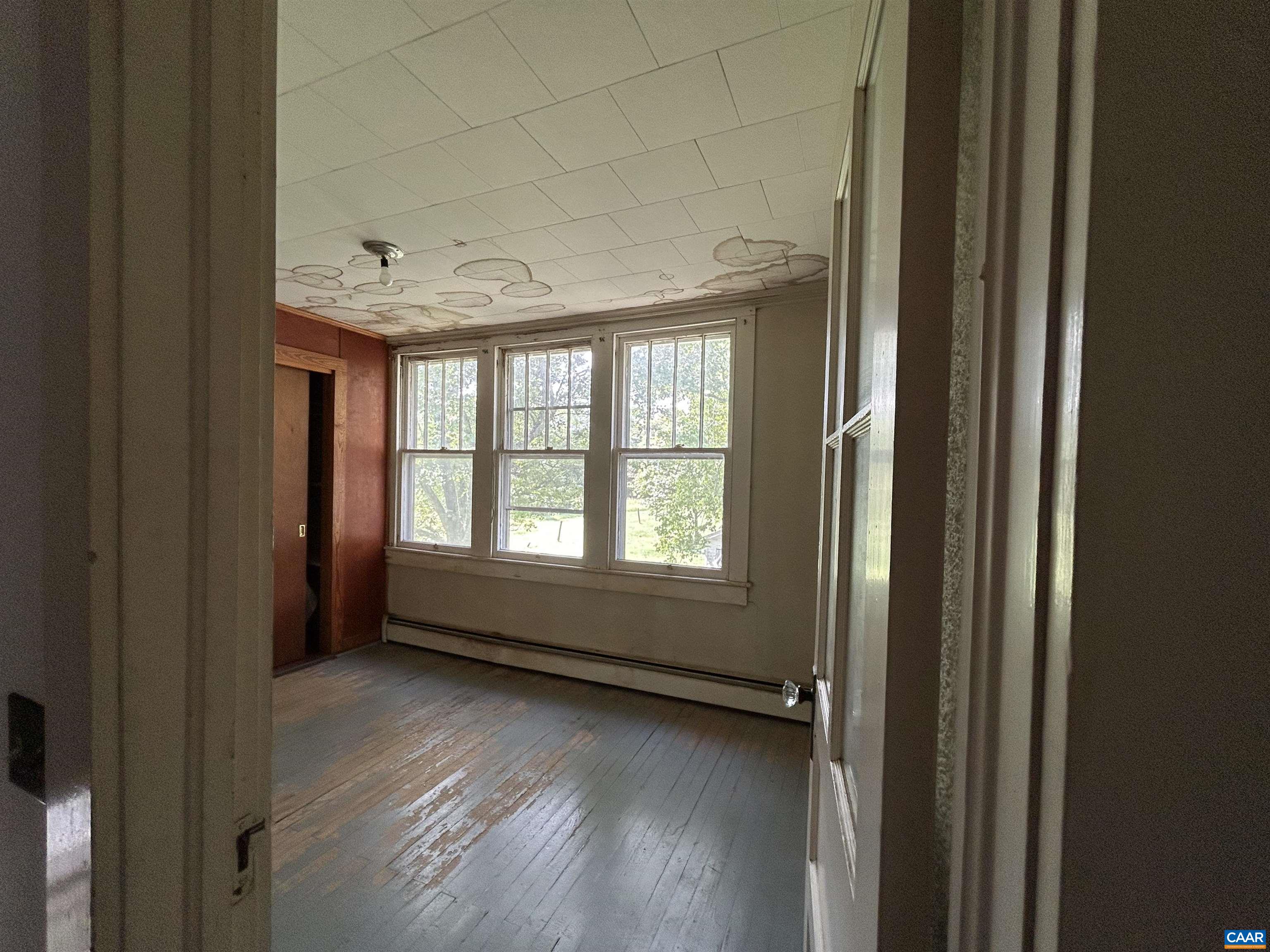 7892 BLENHEIM RD, SCOTTSVILLE, Virginia 24590, 3 Bedrooms Bedrooms, ,2 BathroomsBathrooms,Residential,7892 BLENHEIM RD,682247 MLS # 682247 7892 BLENHEIM RD, SCOTTSVILLE, Virginia 24590, 3 Bedrooms Bedrooms, ,2 BathroomsBathrooms,Residential,7892 BLENHEIM RD,682247 MLS # 682247