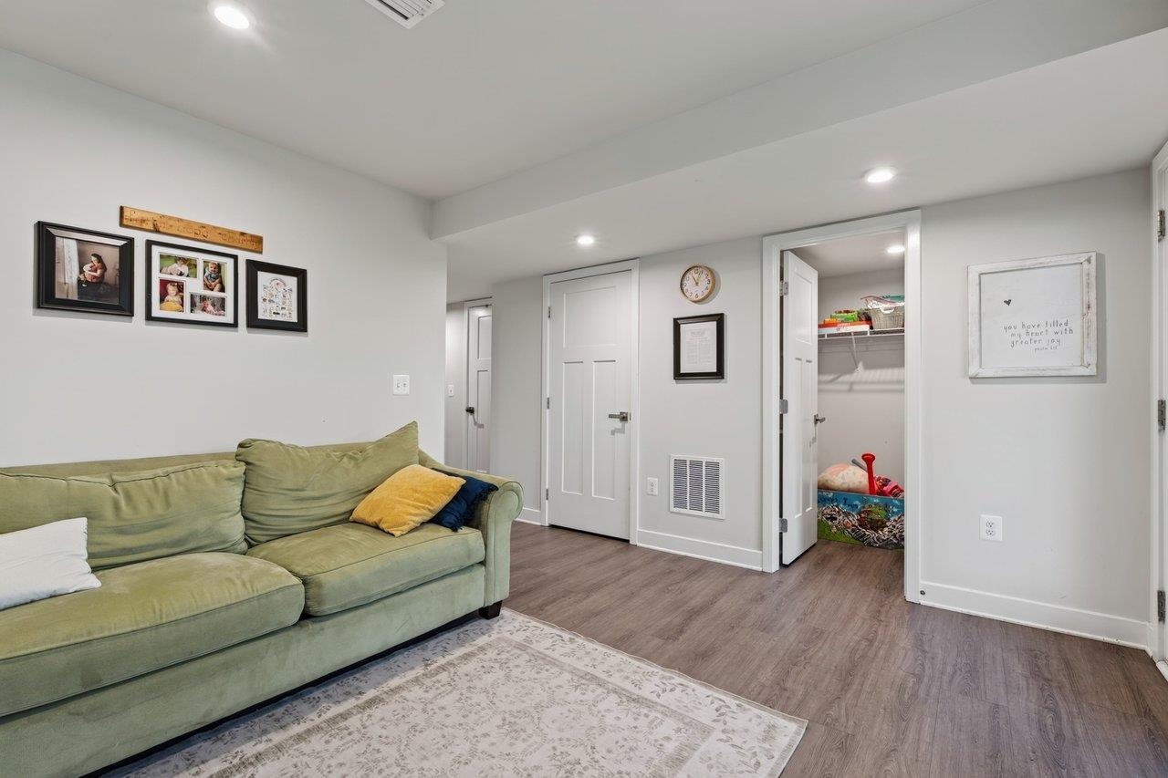 4571 DRYSDALE ST, ROCKINGHAM, Virginia 22801, 3 Bedrooms Bedrooms, ,2 BathroomsBathrooms,Residential,4571 DRYSDALE ST,682248 MLS # 682248 4571 DRYSDALE ST, ROCKINGHAM, Virginia 22801, 3 Bedrooms Bedrooms, ,2 BathroomsBathrooms,Residential,4571 DRYSDALE ST,682248 MLS # 682248