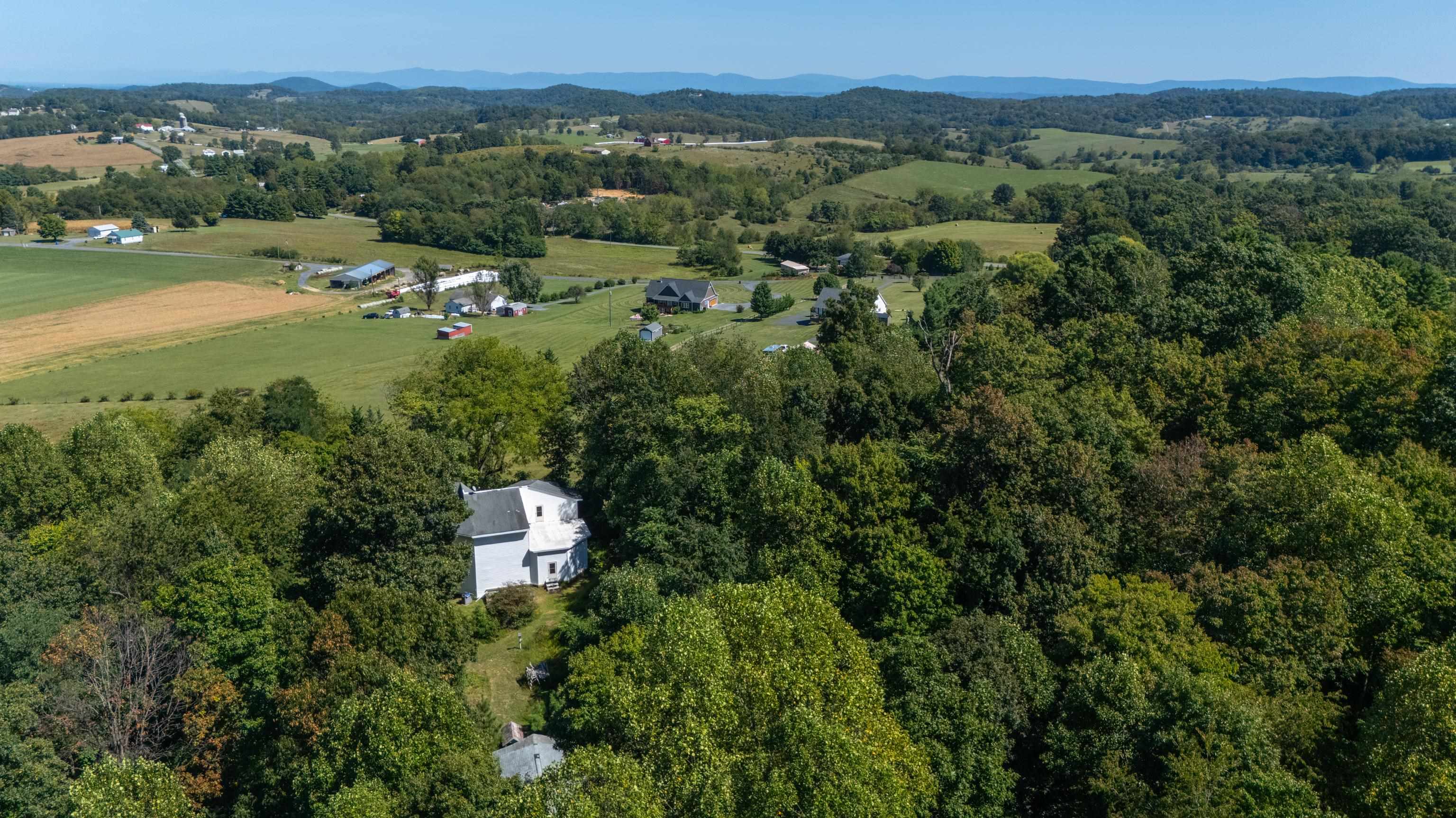 291 MILL LANE RD, STAUNTON, Virginia 24401, 2 Bedrooms Bedrooms, ,1 BathroomBathrooms,Residential,291 MILL LANE RD,682251 MLS # 682251 291 MILL LANE RD, STAUNTON, Virginia 24401, 2 Bedrooms Bedrooms, ,1 BathroomBathrooms,Residential,291 MILL LANE RD,682251 MLS # 682251