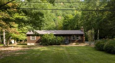 9429 BRIERY BRANCH RD, DAYTON, Virginia 22821, 3 Bedrooms Bedrooms, ,2 BathroomsBathrooms,Residential,9429 BRIERY BRANCH RD,682035 MLS # 682035