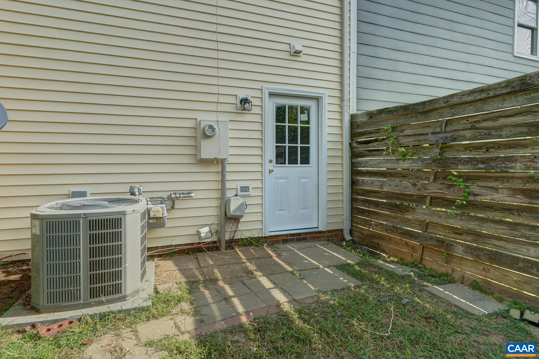 1471 MINOR RIDGE CT, CHARLOTTESVILLE, Virginia 22901, 3 Bedrooms Bedrooms, ,2 BathroomsBathrooms,Residential,1471 MINOR RIDGE CT,682229 MLS # 682229