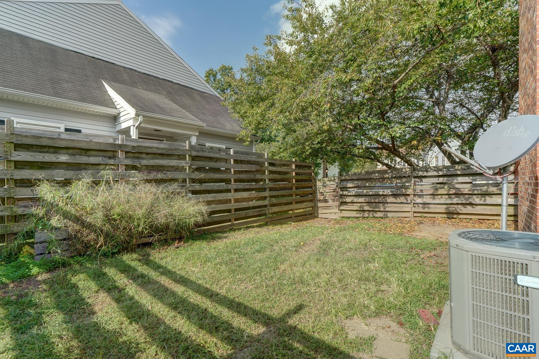1471 MINOR RIDGE CT, CHARLOTTESVILLE, Virginia 22901, 3 Bedrooms Bedrooms, ,2 BathroomsBathrooms,Residential,1471 MINOR RIDGE CT,682229 MLS # 682229