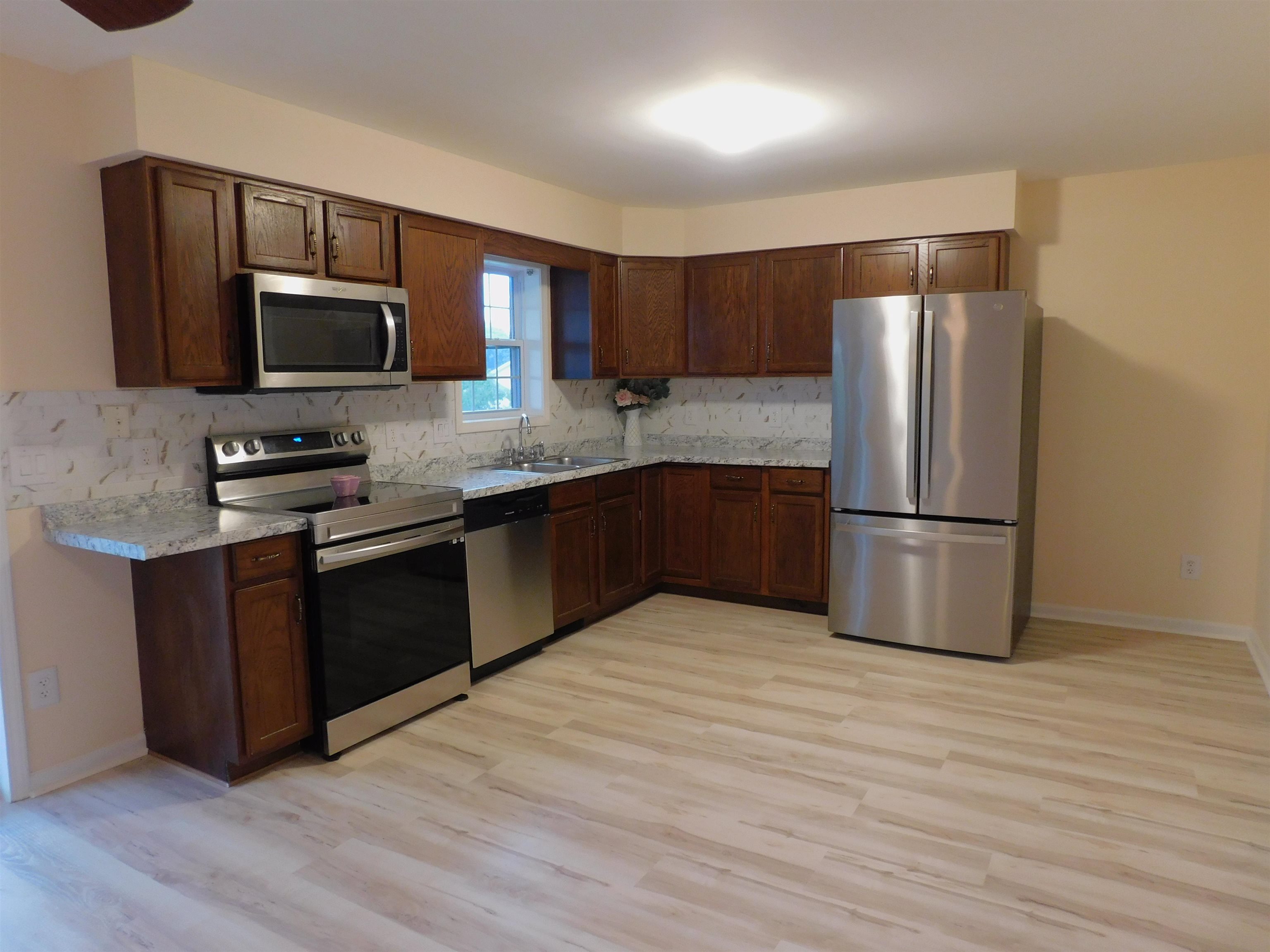 165 CLARA CT, HARRISONBURG, Virginia 22802, 5 Bedrooms Bedrooms, ,3 BathroomsBathrooms,Residential,165 CLARA CT HARRISONBURG, VA, 22802,165 CLARA CT,682273 MLS # 682273