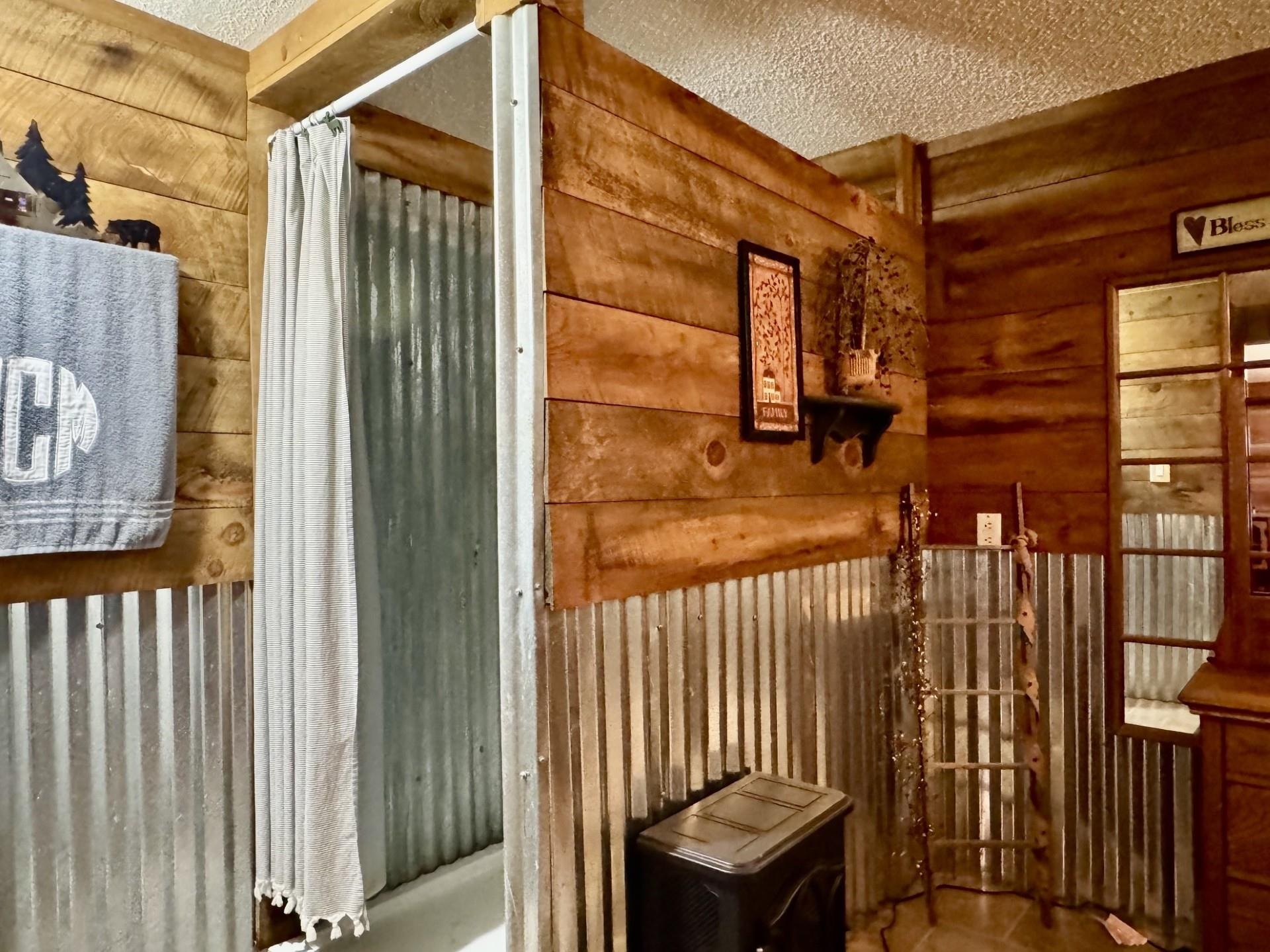 5904 SPRING HILL RD, BRIDGEWATER, Virginia 22812, 3 Bedrooms Bedrooms, ,2 BathroomsBathrooms,Residential,Wakilo Farm,5904 SPRING HILL RD,682109 MLS # 682109