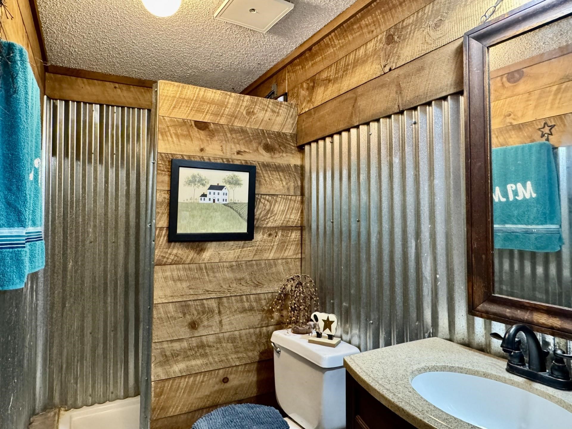 5904 SPRING HILL RD, BRIDGEWATER, Virginia 22812, 3 Bedrooms Bedrooms, ,2 BathroomsBathrooms,Residential,Wakilo Farm,5904 SPRING HILL RD,682109 MLS # 682109