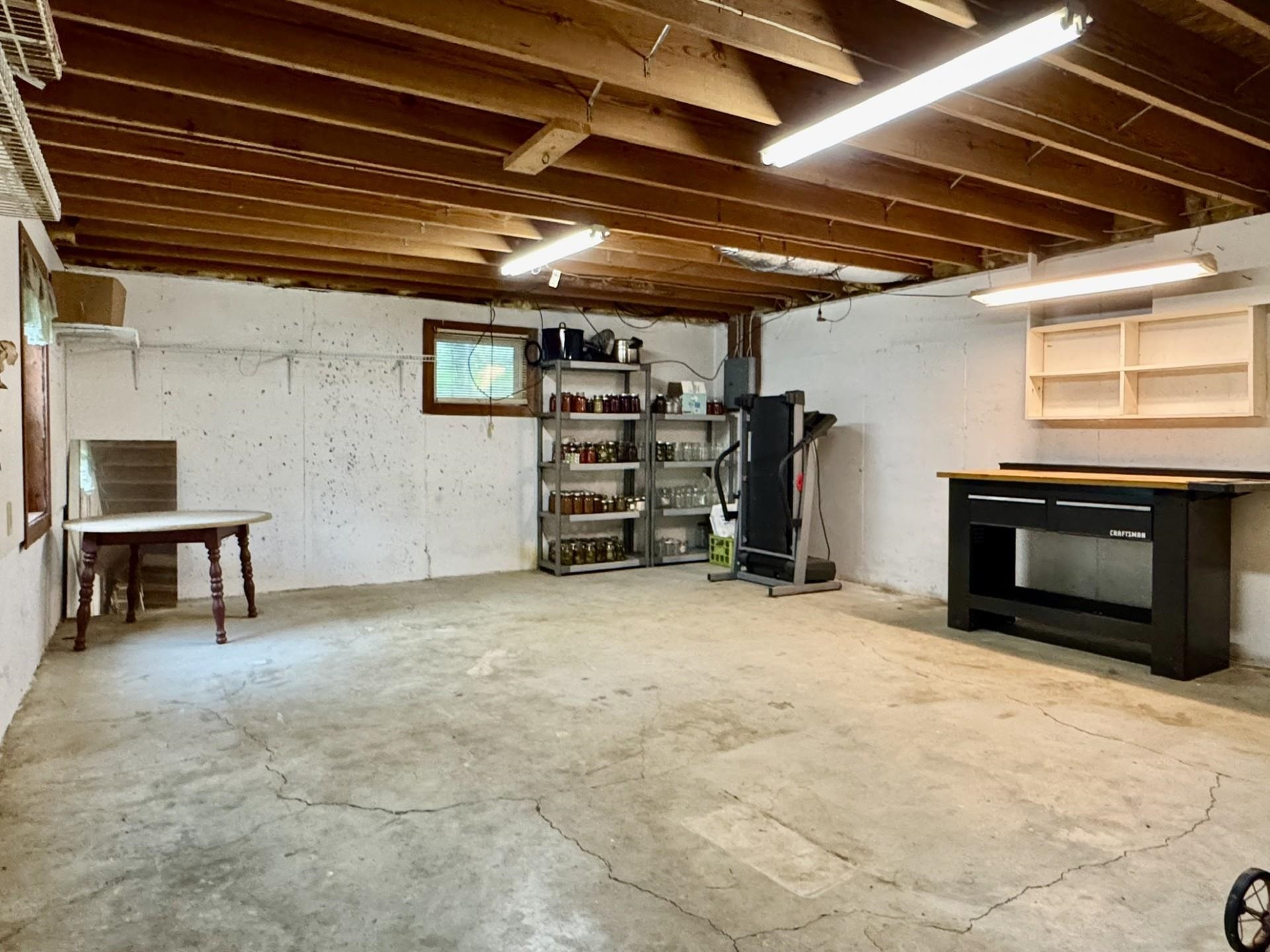 5904 SPRING HILL RD, BRIDGEWATER, Virginia 22812, 3 Bedrooms Bedrooms, ,2 BathroomsBathrooms,Residential,Wakilo Farm,5904 SPRING HILL RD,682109 MLS # 682109