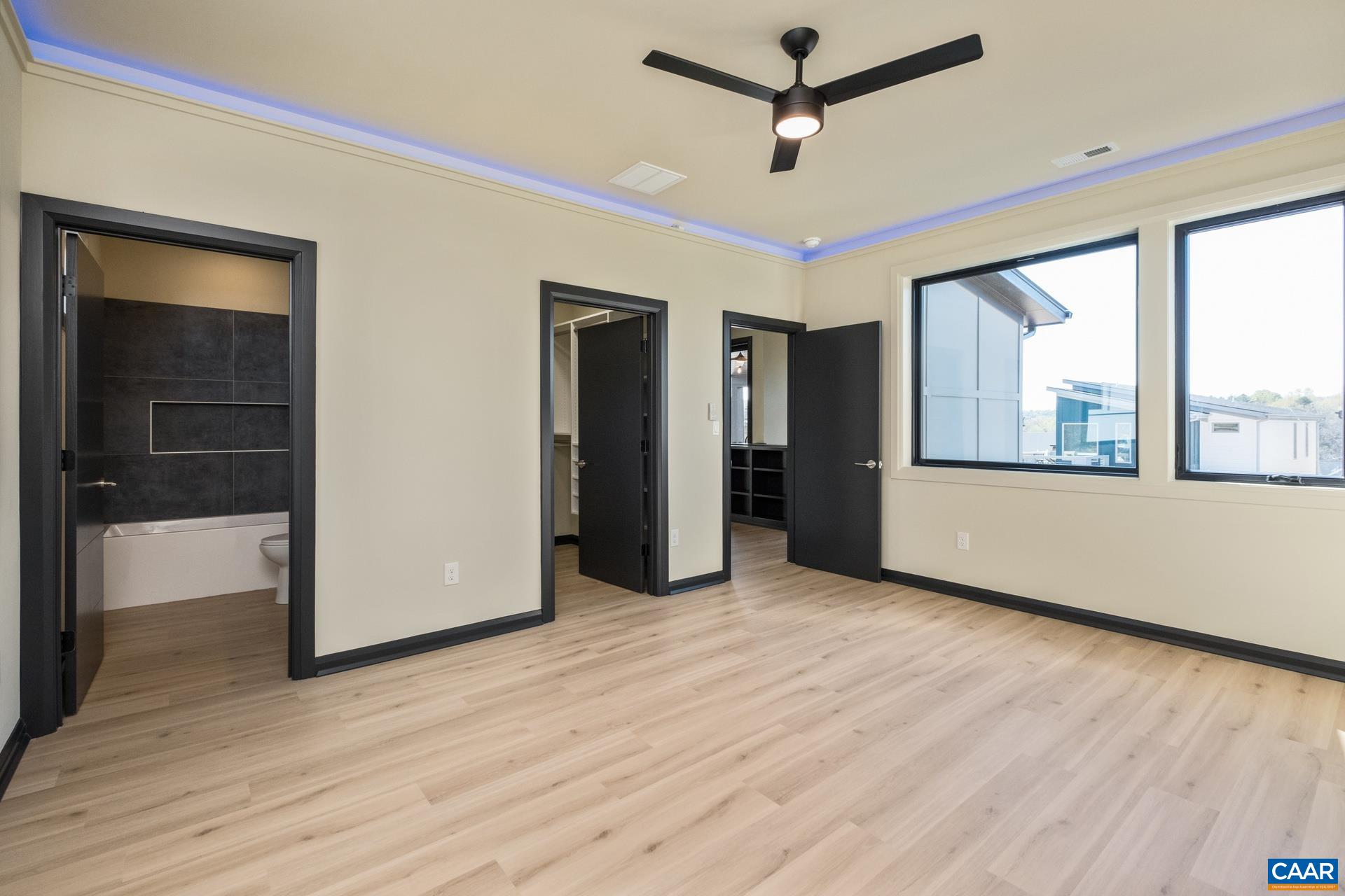 Main level primary suite