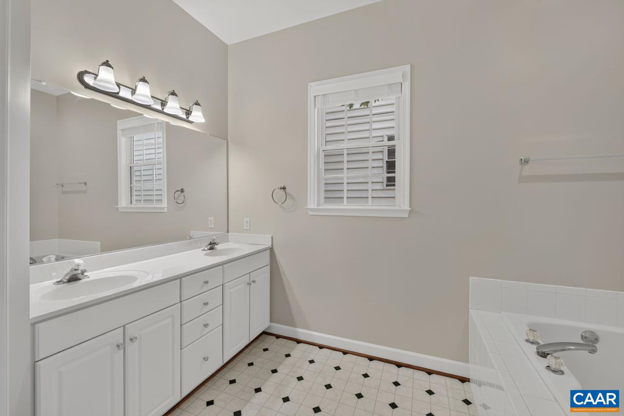 3203 TURNBERRY CIR, CHARLOTTESVILLE, Virginia 22911, 3 Bedrooms Bedrooms, ,2 BathroomsBathrooms,Residential,3203 TURNBERRY CIR,682282 MLS # 682282 3203 TURNBERRY CIR, CHARLOTTESVILLE, Virginia 22911, 3 Bedrooms Bedrooms, ,2 BathroomsBathrooms,Residential,3203 TURNBERRY CIR,682282 MLS # 682282