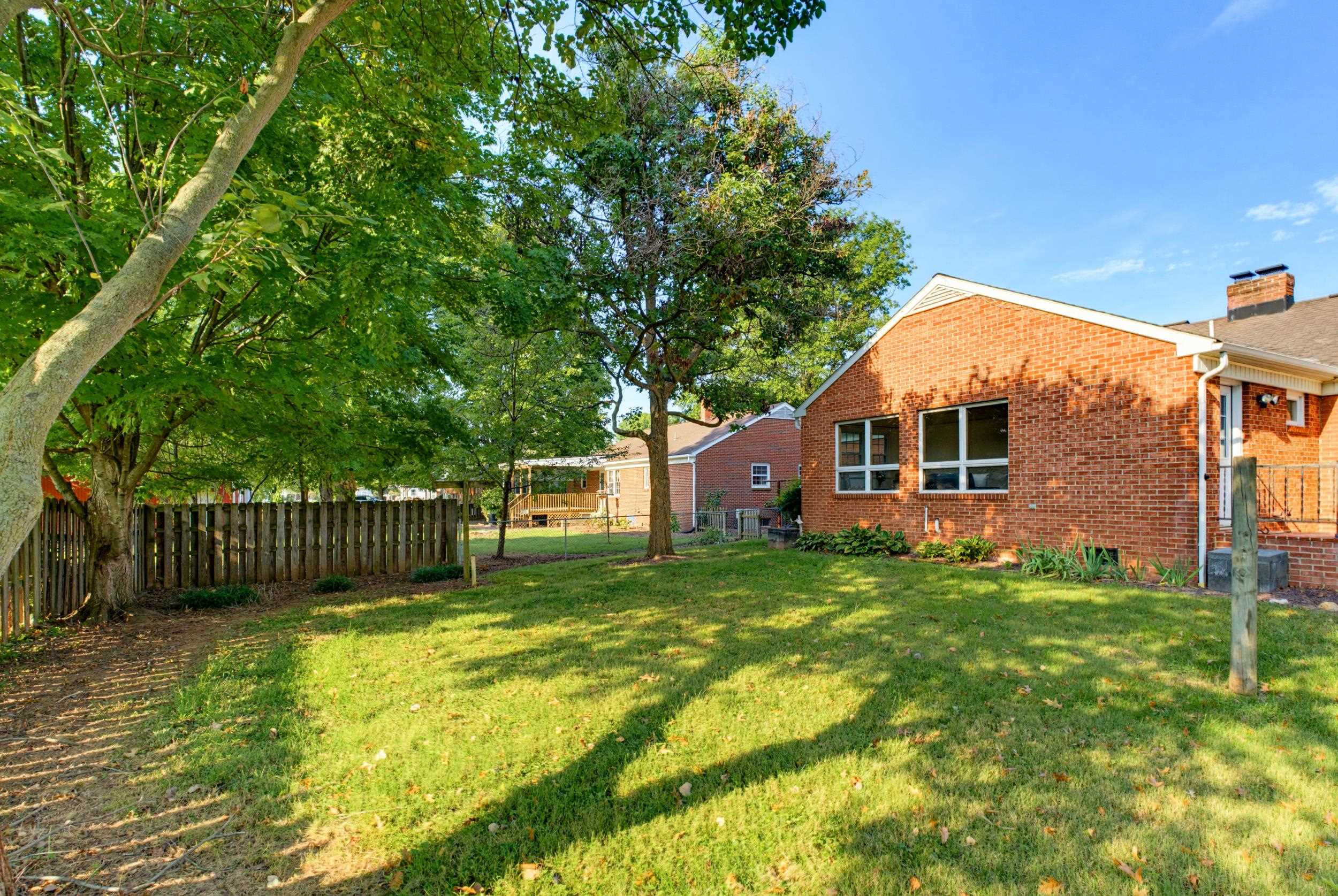 112 N WEST VIEW ST, BRIDGEWATER, Virginia 22812, 3 Bedrooms Bedrooms, ,2 BathroomsBathrooms,Residential,112 N WEST VIEW ST,682283 MLS # 682283 112 N WEST VIEW ST, BRIDGEWATER, Virginia 22812, 3 Bedrooms Bedrooms, ,2 BathroomsBathrooms,Residential,112 N WEST VIEW ST,682283 MLS # 682283
