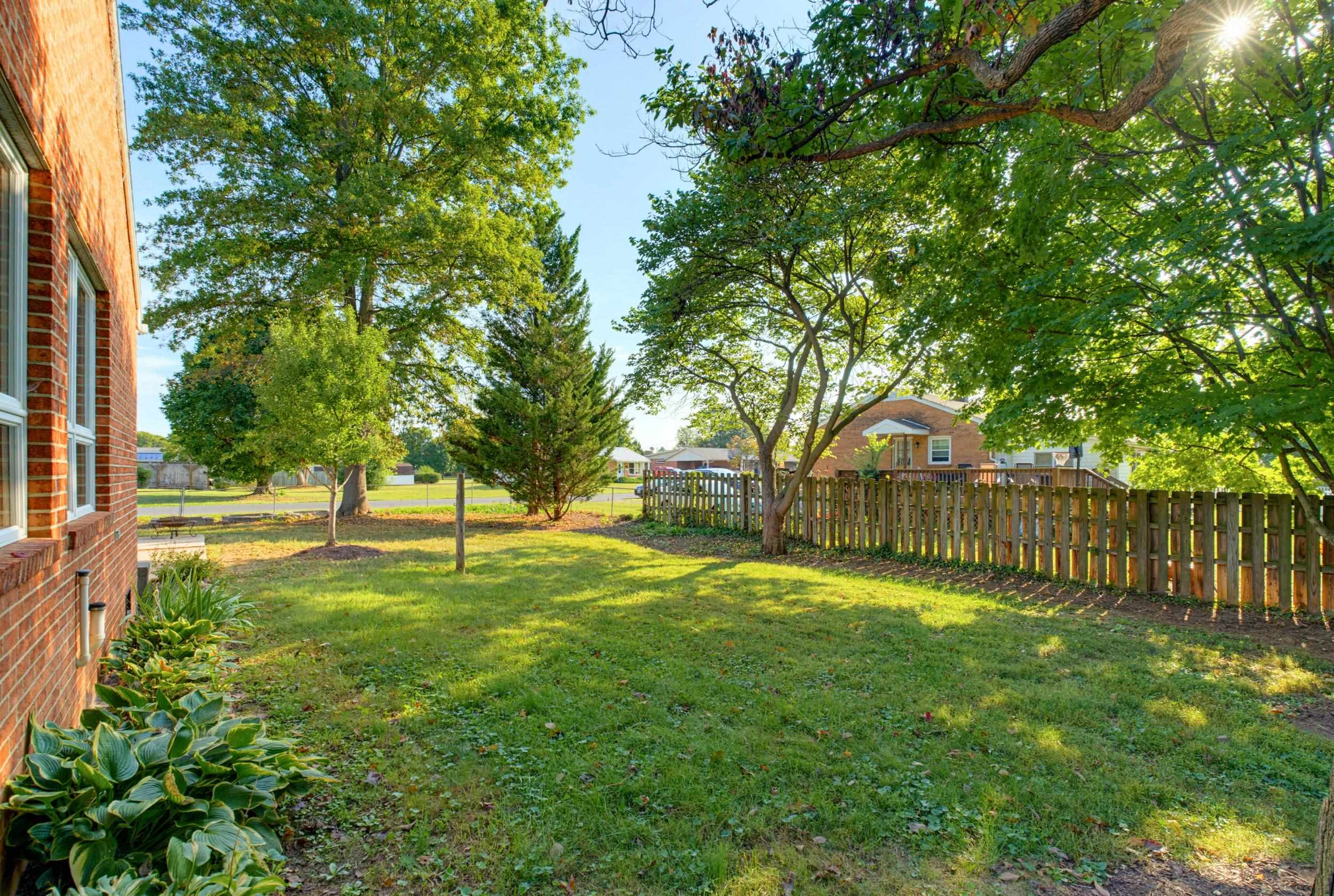 112 N WEST VIEW ST, BRIDGEWATER, Virginia 22812, 3 Bedrooms Bedrooms, ,2 BathroomsBathrooms,Residential,112 N WEST VIEW ST,682283 MLS # 682283 112 N WEST VIEW ST, BRIDGEWATER, Virginia 22812, 3 Bedrooms Bedrooms, ,2 BathroomsBathrooms,Residential,112 N WEST VIEW ST,682283 MLS # 682283