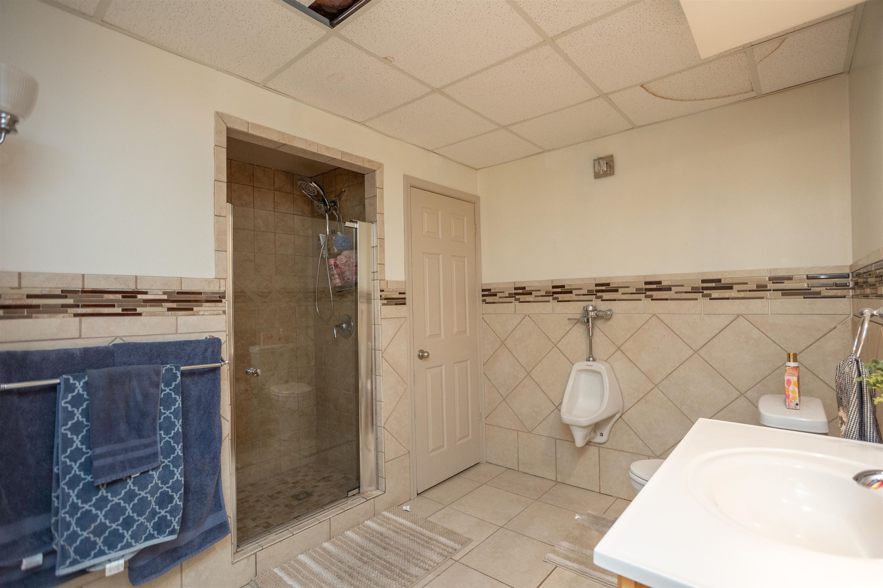 59 TALL OAK LN, MOUNT SOLON, Virginia 22843, 5 Bedrooms Bedrooms, ,5 BathroomsBathrooms,Residential,59 TALL OAK LN,682293 MLS # 682293 59 TALL OAK LN, MOUNT SOLON, Virginia 22843, 5 Bedrooms Bedrooms, ,5 BathroomsBathrooms,Residential,59 TALL OAK LN,682293 MLS # 682293