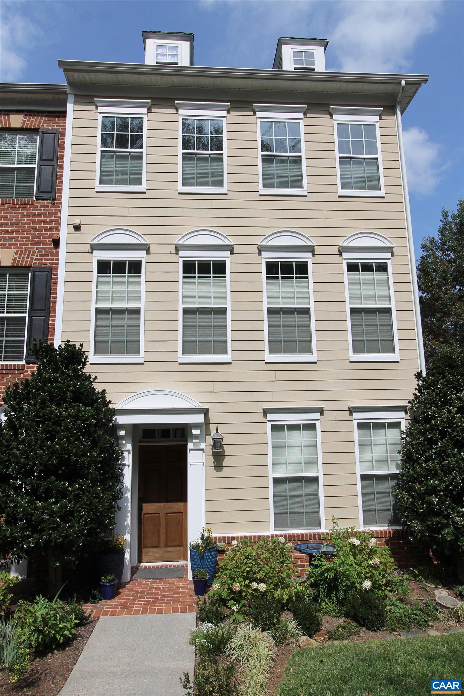 405 SAMARA CT, CHARLOTTESVILLE, Virginia 22903, 4 Bedrooms Bedrooms, ,3 BathroomsBathrooms,Residential,405 SAMARA CT,682301 MLS # 682301 405 SAMARA CT, CHARLOTTESVILLE, Virginia 22903, 4 Bedrooms Bedrooms, ,3 BathroomsBathrooms,Residential,405 SAMARA CT,682301 MLS # 682301