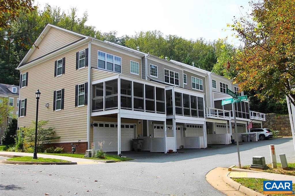405 SAMARA CT, CHARLOTTESVILLE, Virginia 22903, 4 Bedrooms Bedrooms, ,3 BathroomsBathrooms,Residential,405 SAMARA CT,682301 MLS # 682301 405 SAMARA CT, CHARLOTTESVILLE, Virginia 22903, 4 Bedrooms Bedrooms, ,3 BathroomsBathrooms,Residential,405 SAMARA CT,682301 MLS # 682301