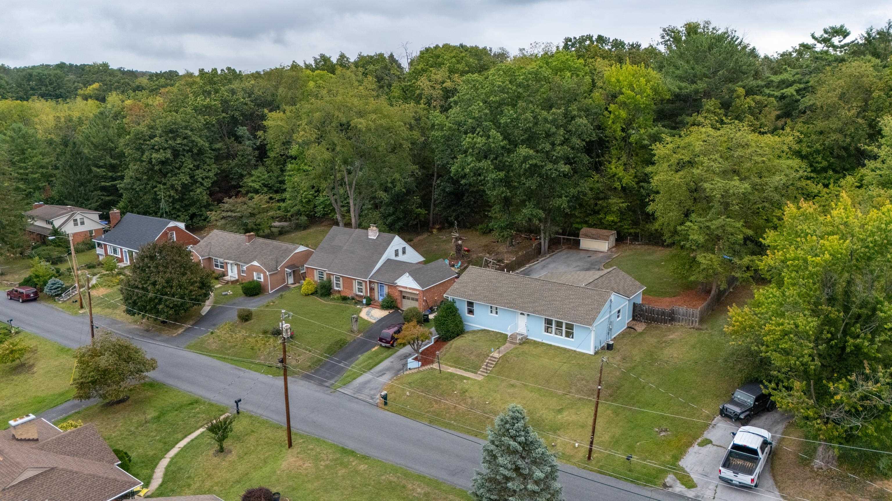 7 BELMONT DR, STAUNTON, Virginia 24401, 4 Bedrooms Bedrooms, ,2 BathroomsBathrooms,Residential,7 BELMONT DR,682306 MLS # 682306 7 BELMONT DR, STAUNTON, Virginia 24401, 4 Bedrooms Bedrooms, ,2 BathroomsBathrooms,Residential,7 BELMONT DR,682306 MLS # 682306
