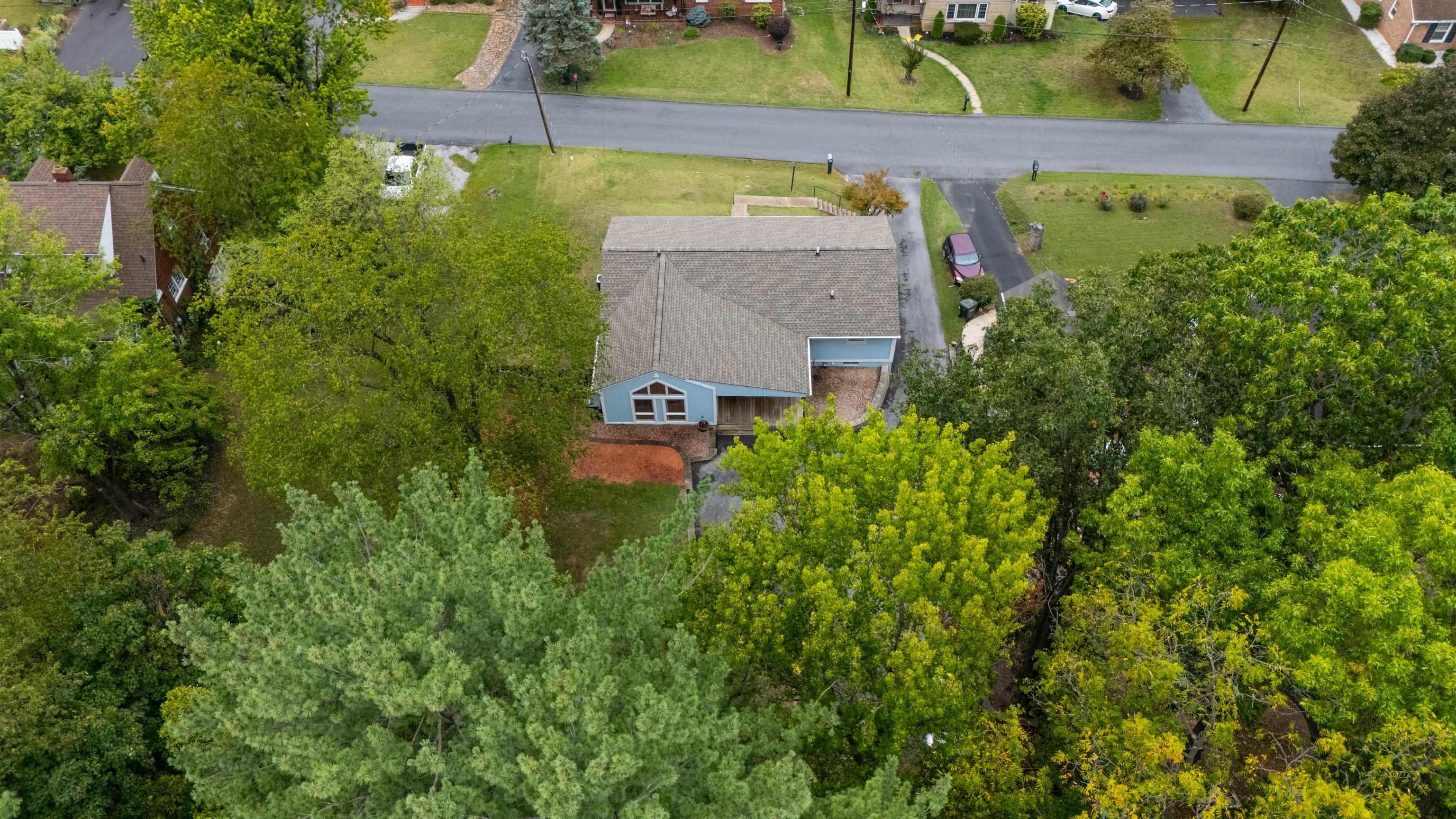 7 BELMONT DR, STAUNTON, Virginia 24401, 4 Bedrooms Bedrooms, ,2 BathroomsBathrooms,Residential,7 BELMONT DR,682306 MLS # 682306 7 BELMONT DR, STAUNTON, Virginia 24401, 4 Bedrooms Bedrooms, ,2 BathroomsBathrooms,Residential,7 BELMONT DR,682306 MLS # 682306