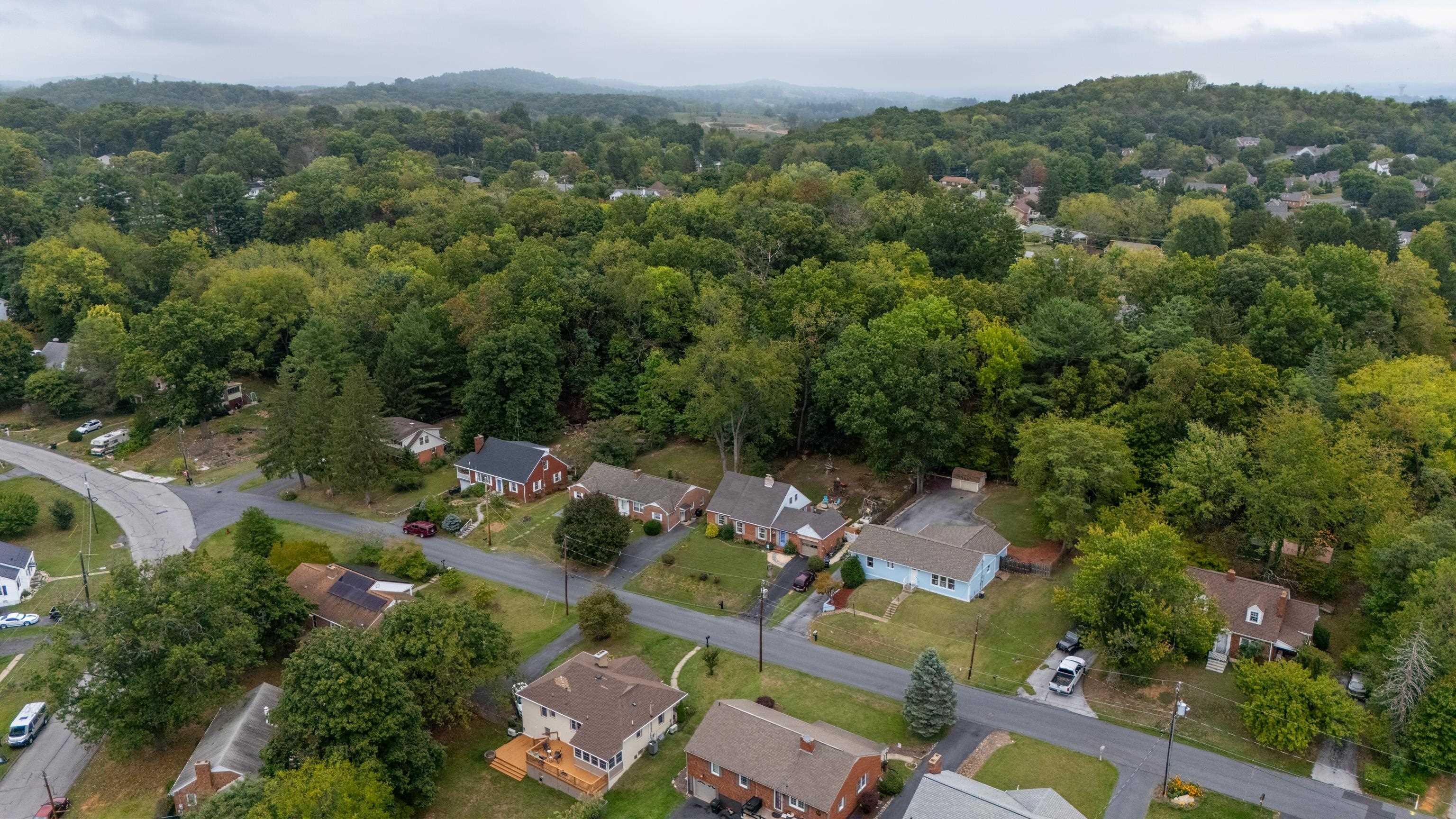 7 BELMONT DR, STAUNTON, Virginia 24401, 4 Bedrooms Bedrooms, ,2 BathroomsBathrooms,Residential,7 BELMONT DR,682306 MLS # 682306 7 BELMONT DR, STAUNTON, Virginia 24401, 4 Bedrooms Bedrooms, ,2 BathroomsBathrooms,Residential,7 BELMONT DR,682306 MLS # 682306