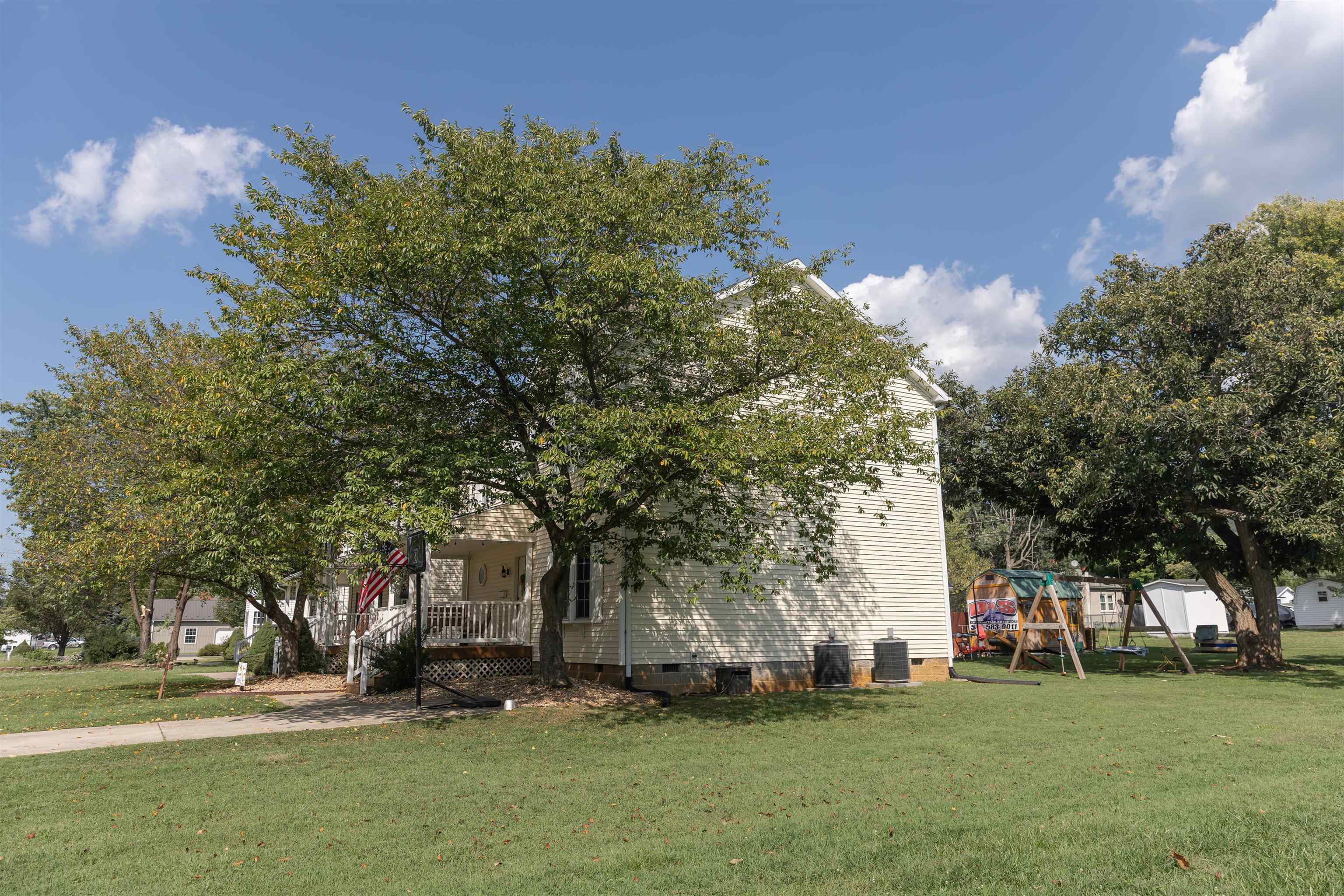 1766 NW FOREST AVE, BUENA VISTA, Virginia 24416, 3 Bedrooms Bedrooms, ,2 BathroomsBathrooms,Residential,1766 NW FOREST AVE,682311 MLS # 682311 1766 NW FOREST AVE, BUENA VISTA, Virginia 24416, 3 Bedrooms Bedrooms, ,2 BathroomsBathrooms,Residential,1766 NW FOREST AVE,682311 MLS # 682311