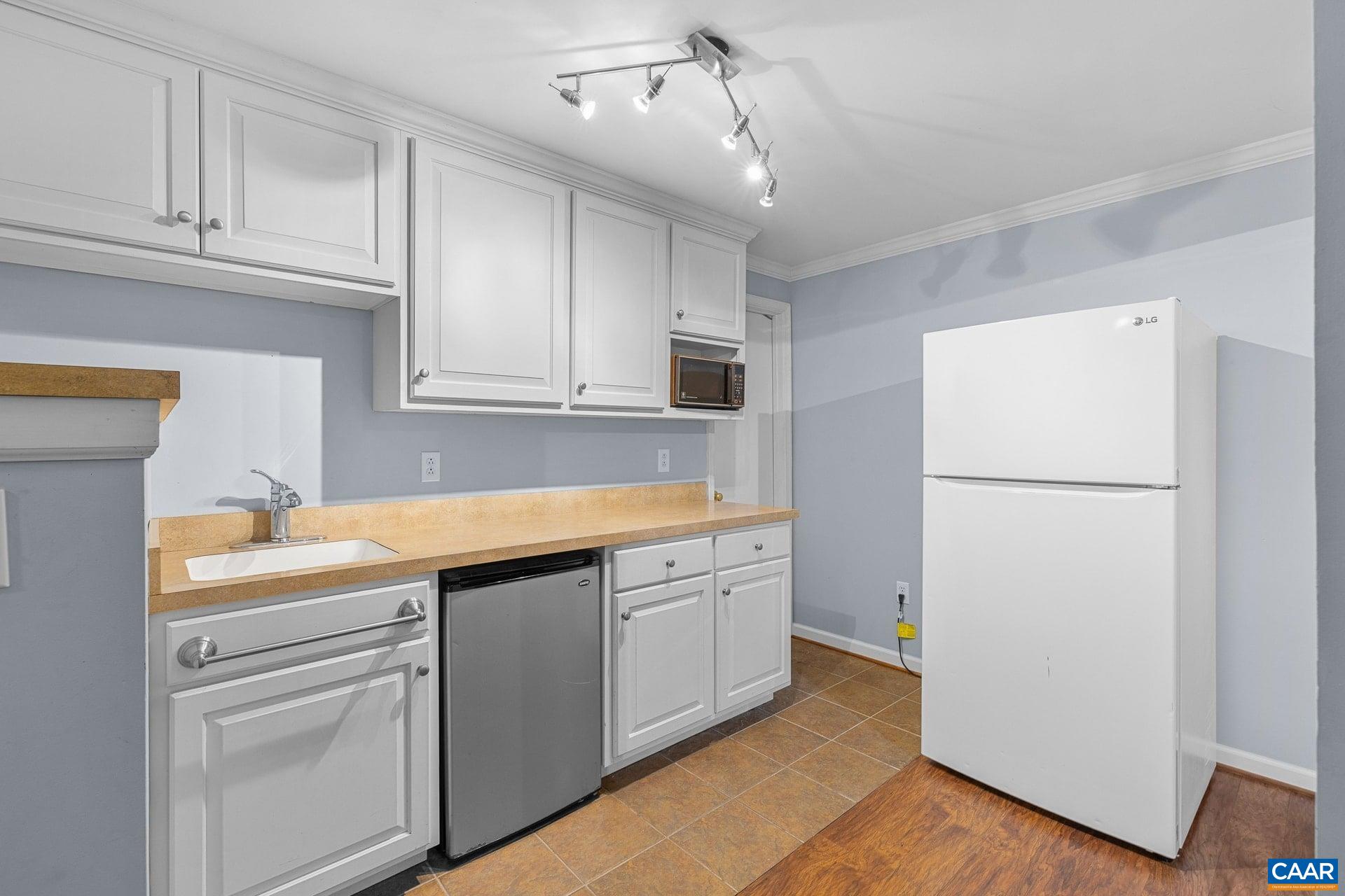 3294 BUCK ISLAND RD, CHARLOTTESVILLE, Virginia 22902, 3 Bedrooms Bedrooms, ,3 BathroomsBathrooms,Residential,3294 BUCK ISLAND RD,682278 MLS # 682278 3294 BUCK ISLAND RD, CHARLOTTESVILLE, Virginia 22902, 3 Bedrooms Bedrooms, ,3 BathroomsBathrooms,Residential,3294 BUCK ISLAND RD,682278 MLS # 682278