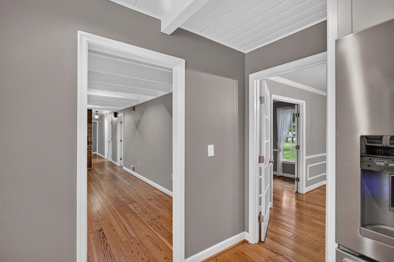 8798 CENTERVILLE RD, BRIDGEWATER, Virginia 22812, 3 Bedrooms Bedrooms, ,2 BathroomsBathrooms,Residential,8798 CENTERVILLE RD,682314 MLS # 682314 8798 CENTERVILLE RD, BRIDGEWATER, Virginia 22812, 3 Bedrooms Bedrooms, ,2 BathroomsBathrooms,Residential,8798 CENTERVILLE RD,682314 MLS # 682314