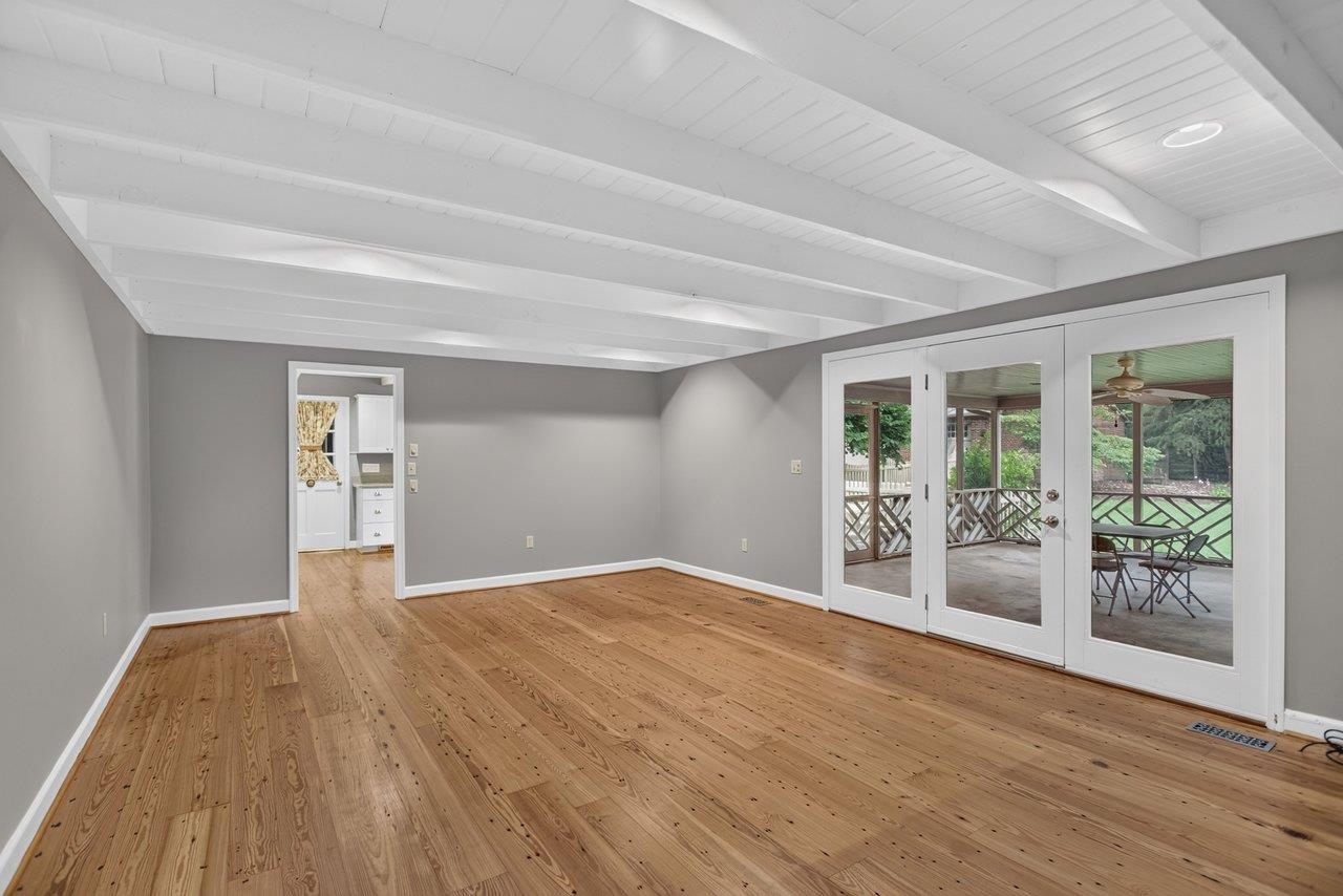8798 CENTERVILLE RD, BRIDGEWATER, Virginia 22812, 3 Bedrooms Bedrooms, ,2 BathroomsBathrooms,Residential,8798 CENTERVILLE RD,682314 MLS # 682314 8798 CENTERVILLE RD, BRIDGEWATER, Virginia 22812, 3 Bedrooms Bedrooms, ,2 BathroomsBathrooms,Residential,8798 CENTERVILLE RD,682314 MLS # 682314