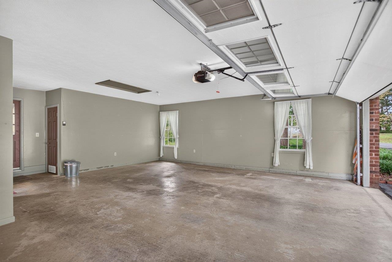 8798 CENTERVILLE RD, BRIDGEWATER, Virginia 22812, 3 Bedrooms Bedrooms, ,2 BathroomsBathrooms,Residential,8798 CENTERVILLE RD,682314 MLS # 682314 8798 CENTERVILLE RD, BRIDGEWATER, Virginia 22812, 3 Bedrooms Bedrooms, ,2 BathroomsBathrooms,Residential,8798 CENTERVILLE RD,682314 MLS # 682314