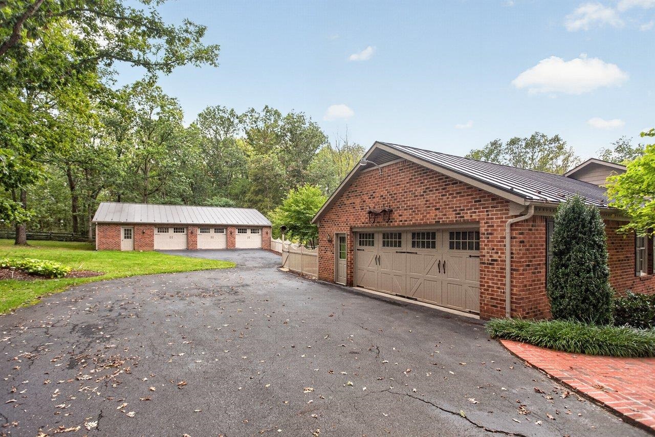 8798 CENTERVILLE RD, BRIDGEWATER, Virginia 22812, 3 Bedrooms Bedrooms, ,2 BathroomsBathrooms,Residential,8798 CENTERVILLE RD,682314 MLS # 682314 8798 CENTERVILLE RD, BRIDGEWATER, Virginia 22812, 3 Bedrooms Bedrooms, ,2 BathroomsBathrooms,Residential,8798 CENTERVILLE RD,682314 MLS # 682314