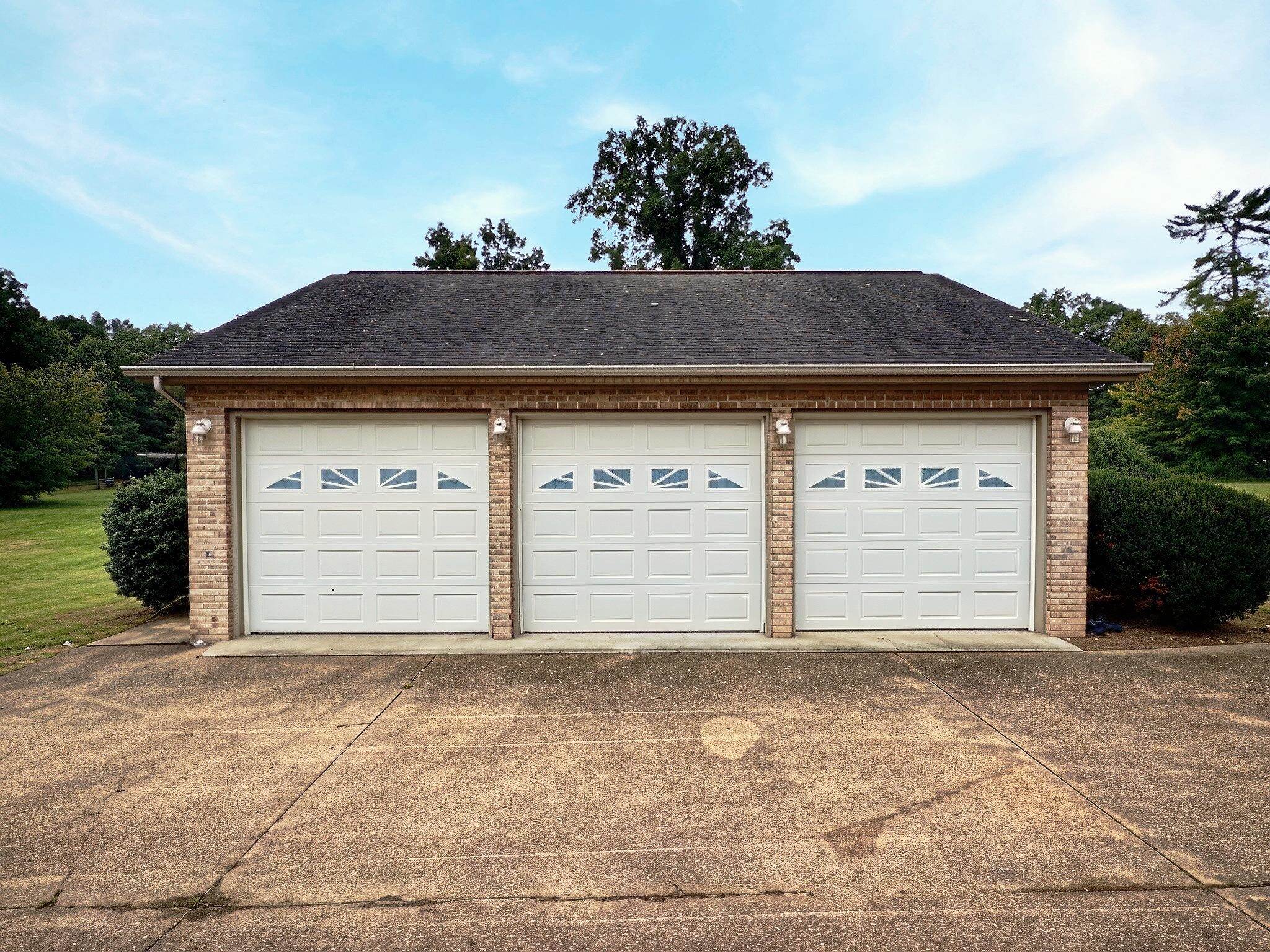8295 SOUTH EAST SIDE HWY, ELKTON, Virginia 22827, 3 Bedrooms Bedrooms, ,3 BathroomsBathrooms,Residential,8295 S East Side Hwy, Elkton, VA 22827,8295 SOUTH EAST SIDE HWY,682318 MLS # 682318
