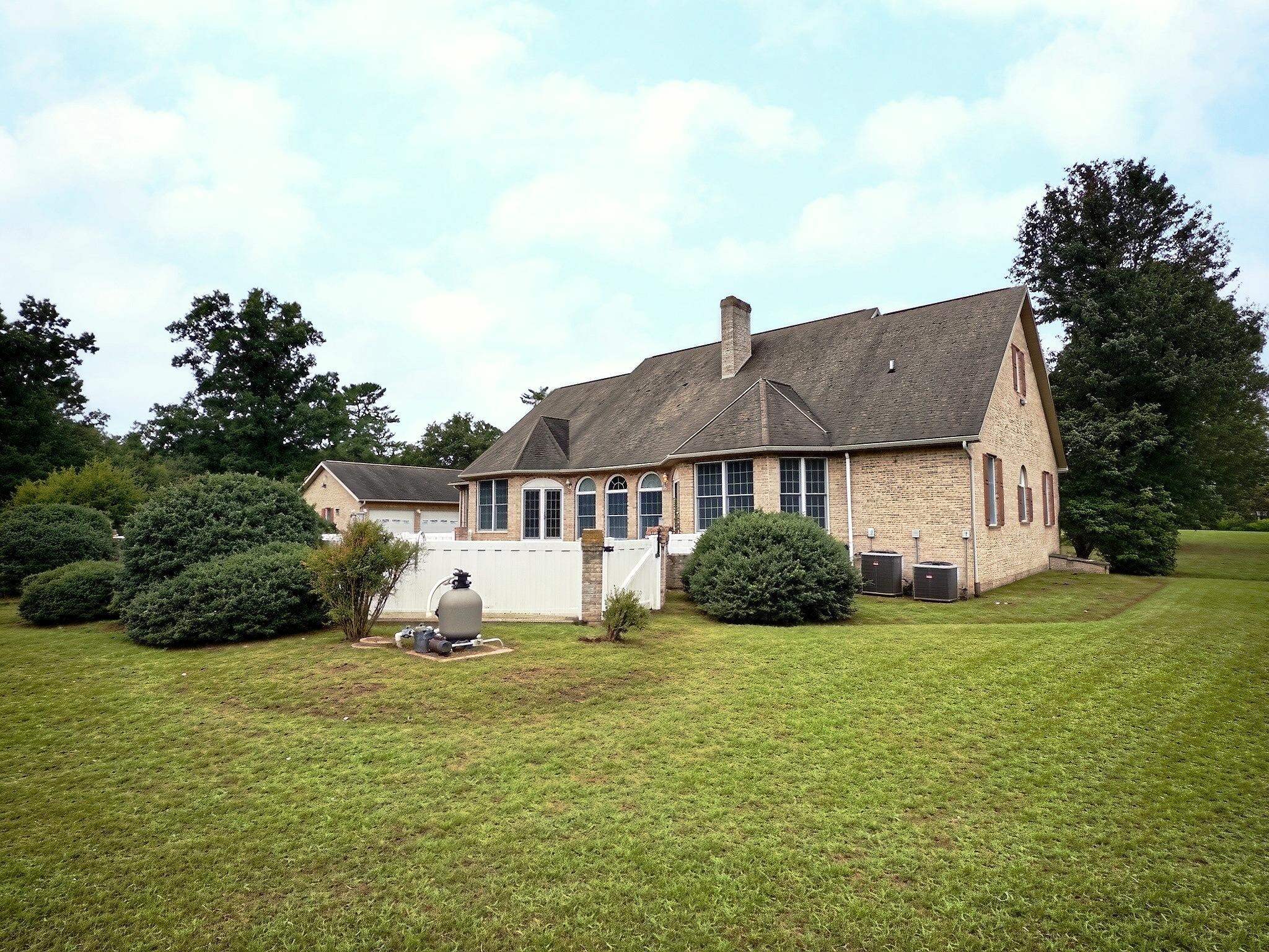 8295 SOUTH EAST SIDE HWY, ELKTON, Virginia 22827, 3 Bedrooms Bedrooms, ,3 BathroomsBathrooms,Residential,8295 S East Side Hwy, Elkton, VA 22827,8295 SOUTH EAST SIDE HWY,682318 MLS # 682318