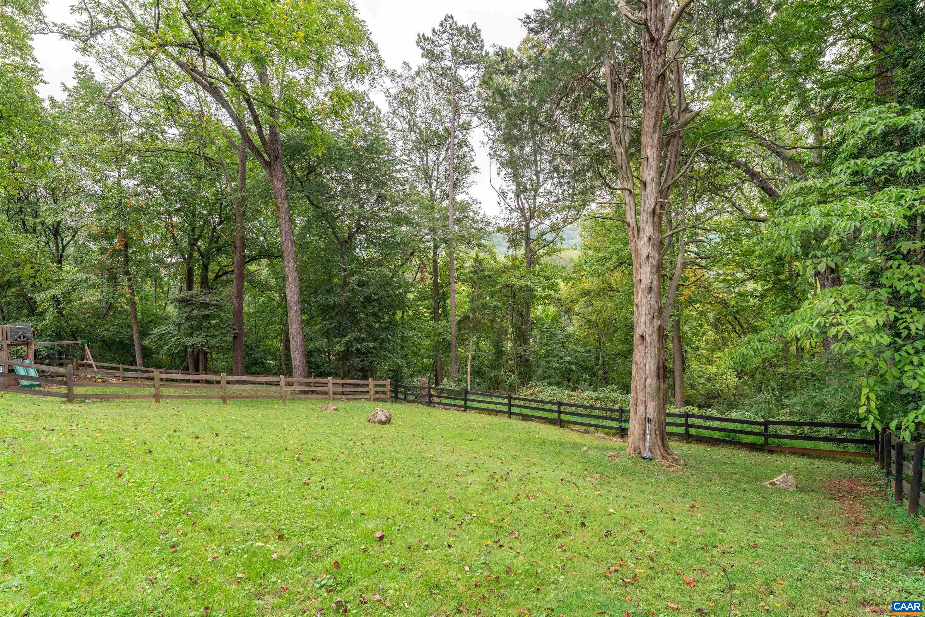 1475 WILLOW LAKE DR, CHARLOTTESVILLE, Virginia 22902, 3 Bedrooms Bedrooms, ,3 BathroomsBathrooms,Residential,1475 WILLOW LAKE DR,682322 MLS # 682322 1475 WILLOW LAKE DR, CHARLOTTESVILLE, Virginia 22902, 3 Bedrooms Bedrooms, ,3 BathroomsBathrooms,Residential,1475 WILLOW LAKE DR,682322 MLS # 682322
