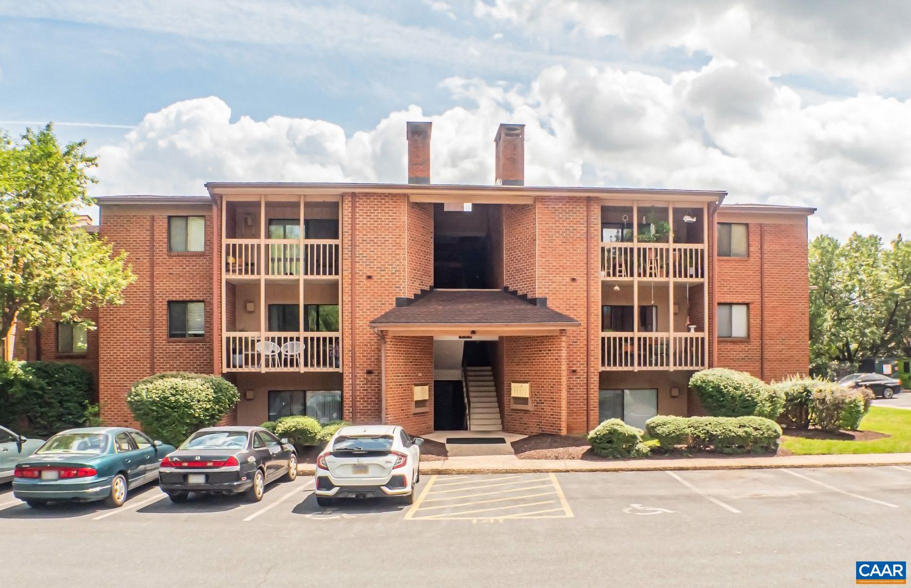 141 GREEN TURTLE LN, CHARLOTTESVILLE, Virginia 22901, 1 Bedroom Bedrooms, ,1 BathroomBathrooms,Residential,141 GREEN TURTLE LN,682332 MLS # 682332 141 GREEN TURTLE LN, CHARLOTTESVILLE, Virginia 22901, 1 Bedroom Bedrooms, ,1 BathroomBathrooms,Residential,141 GREEN TURTLE LN,682332 MLS # 682332
