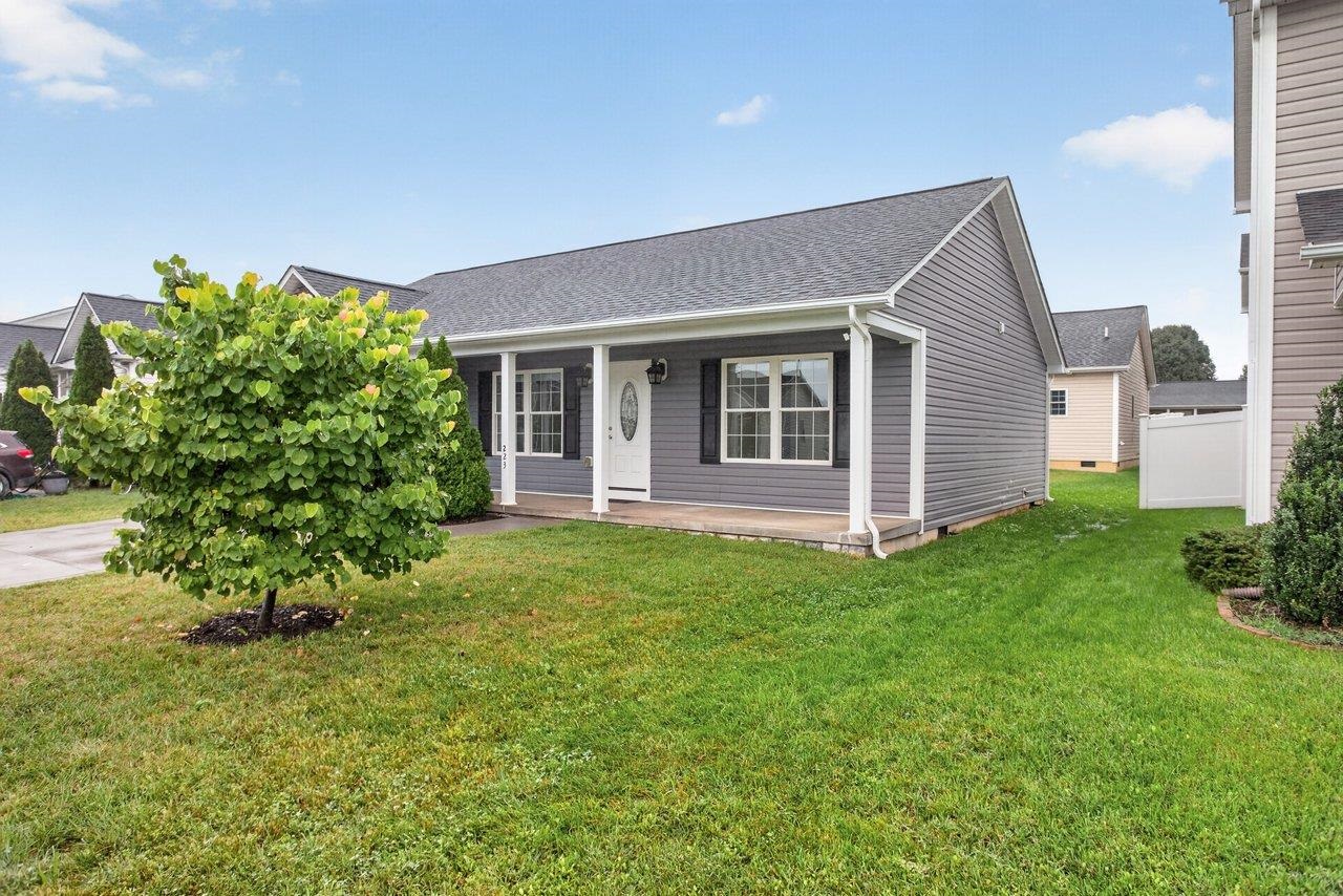 223 DYLAN CIR, BRIDGEWATER, Virginia 22812, 3 Bedrooms Bedrooms, ,2 BathroomsBathrooms,Residential,223 DYLAN CIR,682335 MLS # 682335