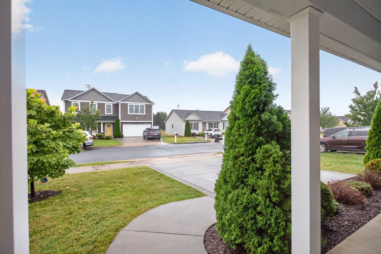 223 DYLAN CIR, BRIDGEWATER, Virginia 22812, 3 Bedrooms Bedrooms, ,2 BathroomsBathrooms,Residential,223 DYLAN CIR,682335 MLS # 682335