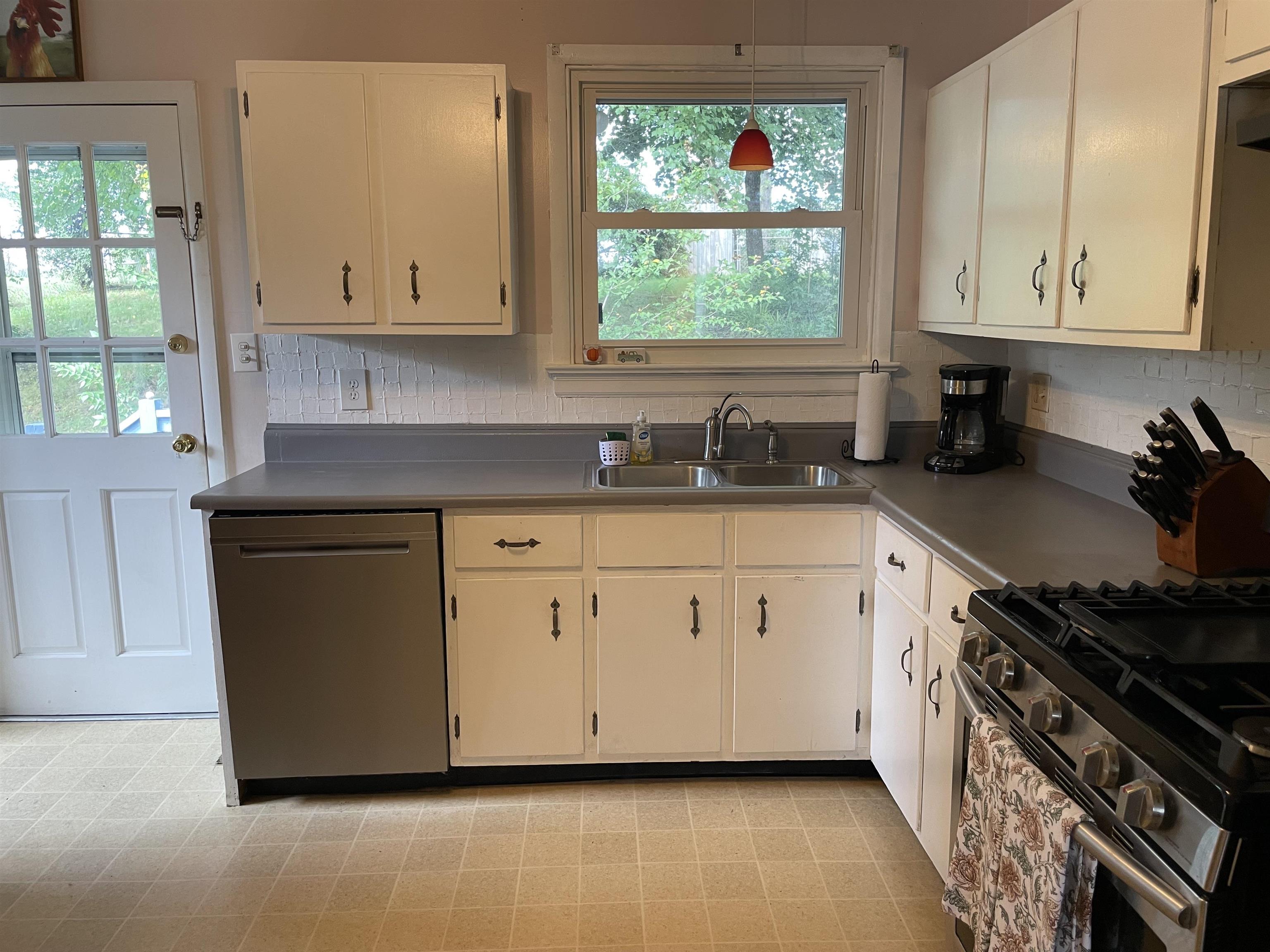 125 LINK RD, WAYNESBORO, Virginia 22980, 3 Bedrooms Bedrooms, ,1 BathroomBathrooms,Residential,125 LINK RD,682342 MLS # 682342 125 LINK RD, WAYNESBORO, Virginia 22980, 3 Bedrooms Bedrooms, ,1 BathroomBathrooms,Residential,125 LINK RD,682342 MLS # 682342
