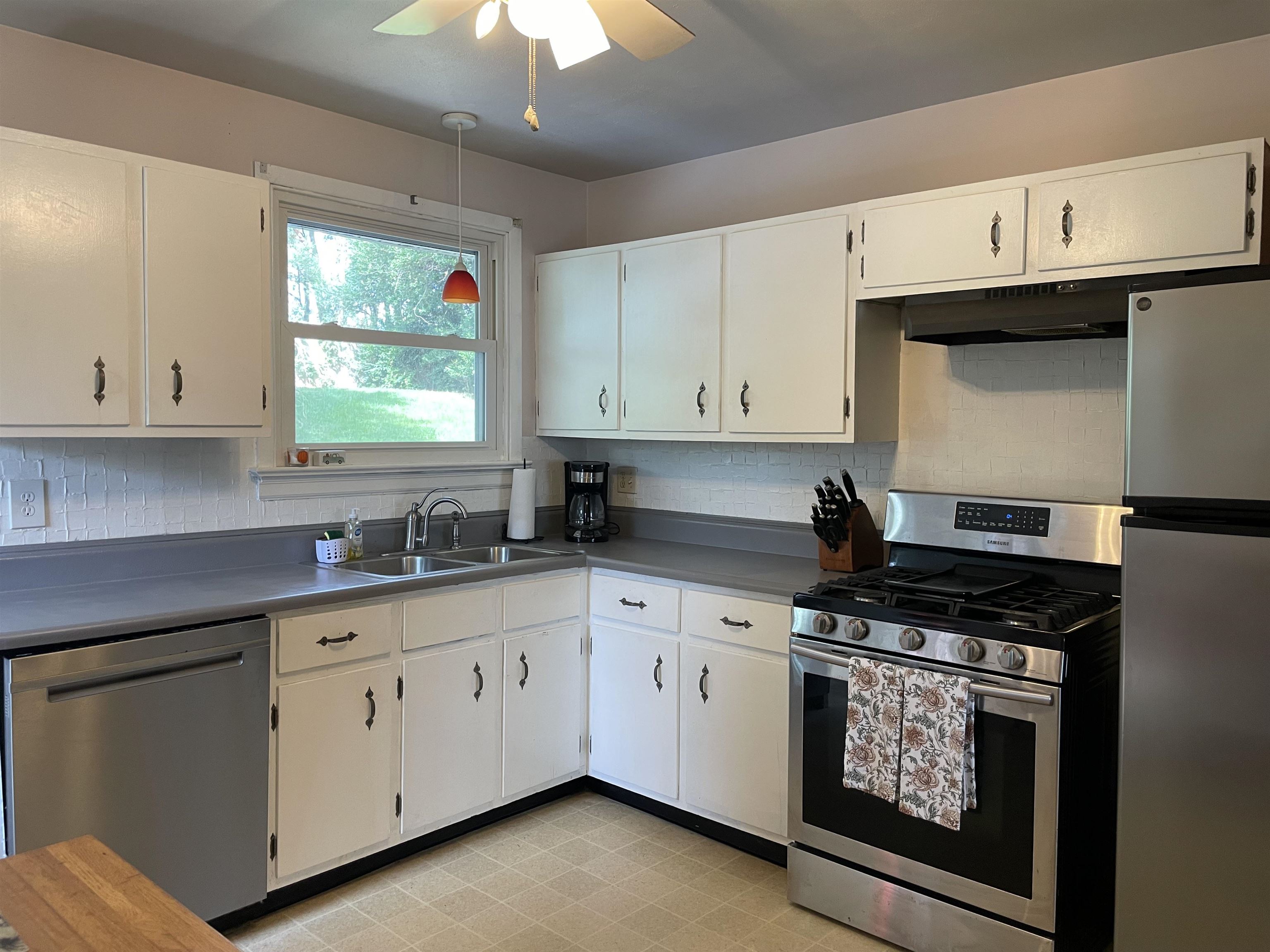 125 LINK RD, WAYNESBORO, Virginia 22980, 3 Bedrooms Bedrooms, ,1 BathroomBathrooms,Residential,125 LINK RD,682342 MLS # 682342 125 LINK RD, WAYNESBORO, Virginia 22980, 3 Bedrooms Bedrooms, ,1 BathroomBathrooms,Residential,125 LINK RD,682342 MLS # 682342