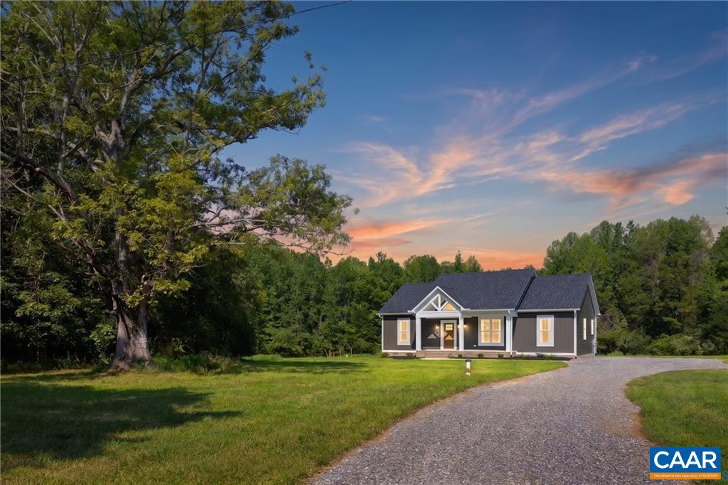12915 FRANCISCO RD, FARMVILLE, Virginia 23901, 3 Bedrooms Bedrooms, ,2 BathroomsBathrooms,Residential,12915 FRANCISCO RD,682346 MLS # 682346 12915 FRANCISCO RD, FARMVILLE, Virginia 23901, 3 Bedrooms Bedrooms, ,2 BathroomsBathrooms,Residential,12915 FRANCISCO RD,682346 MLS # 682346